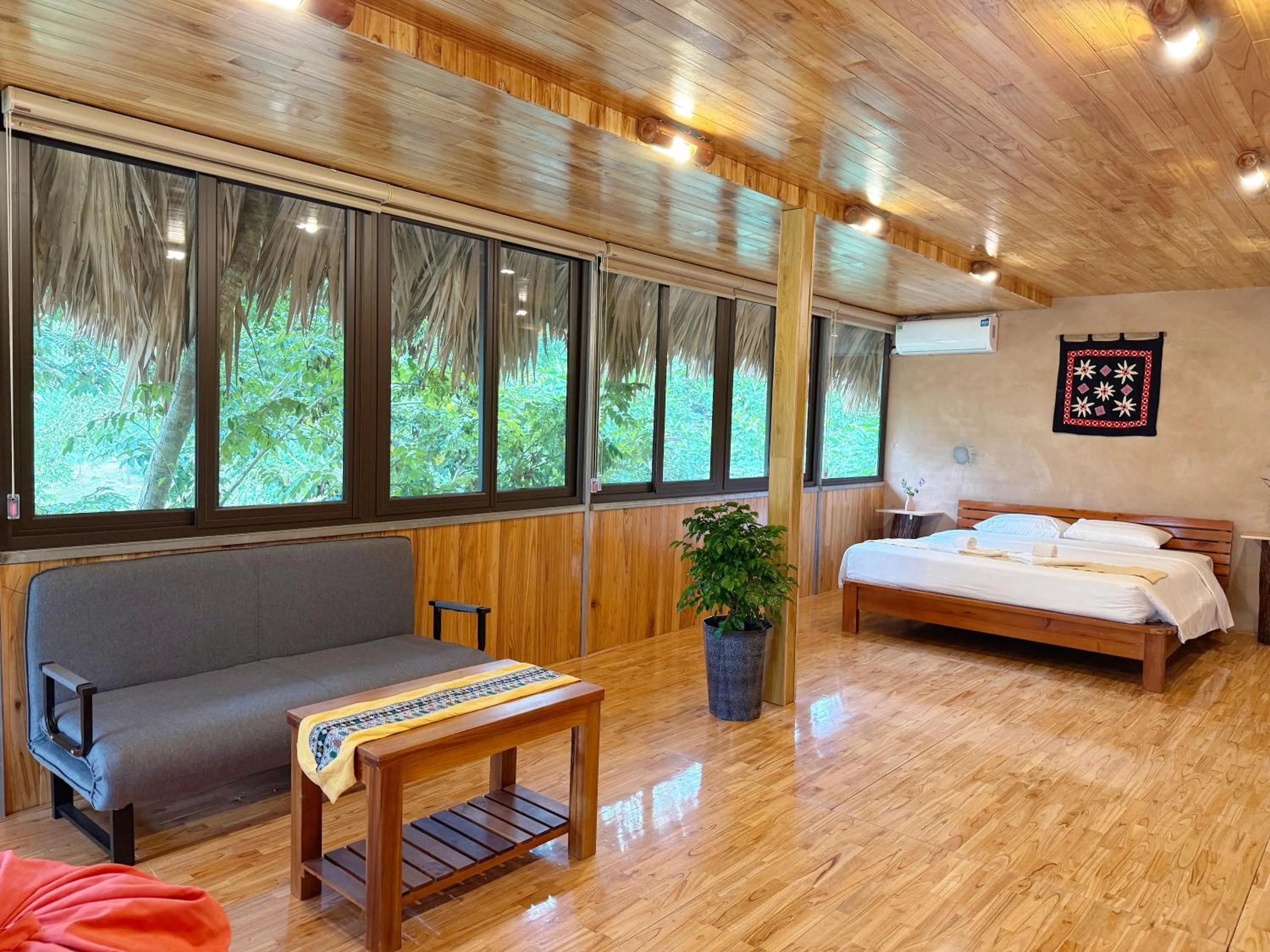 Bed in Mai Chau Onsen Retreat