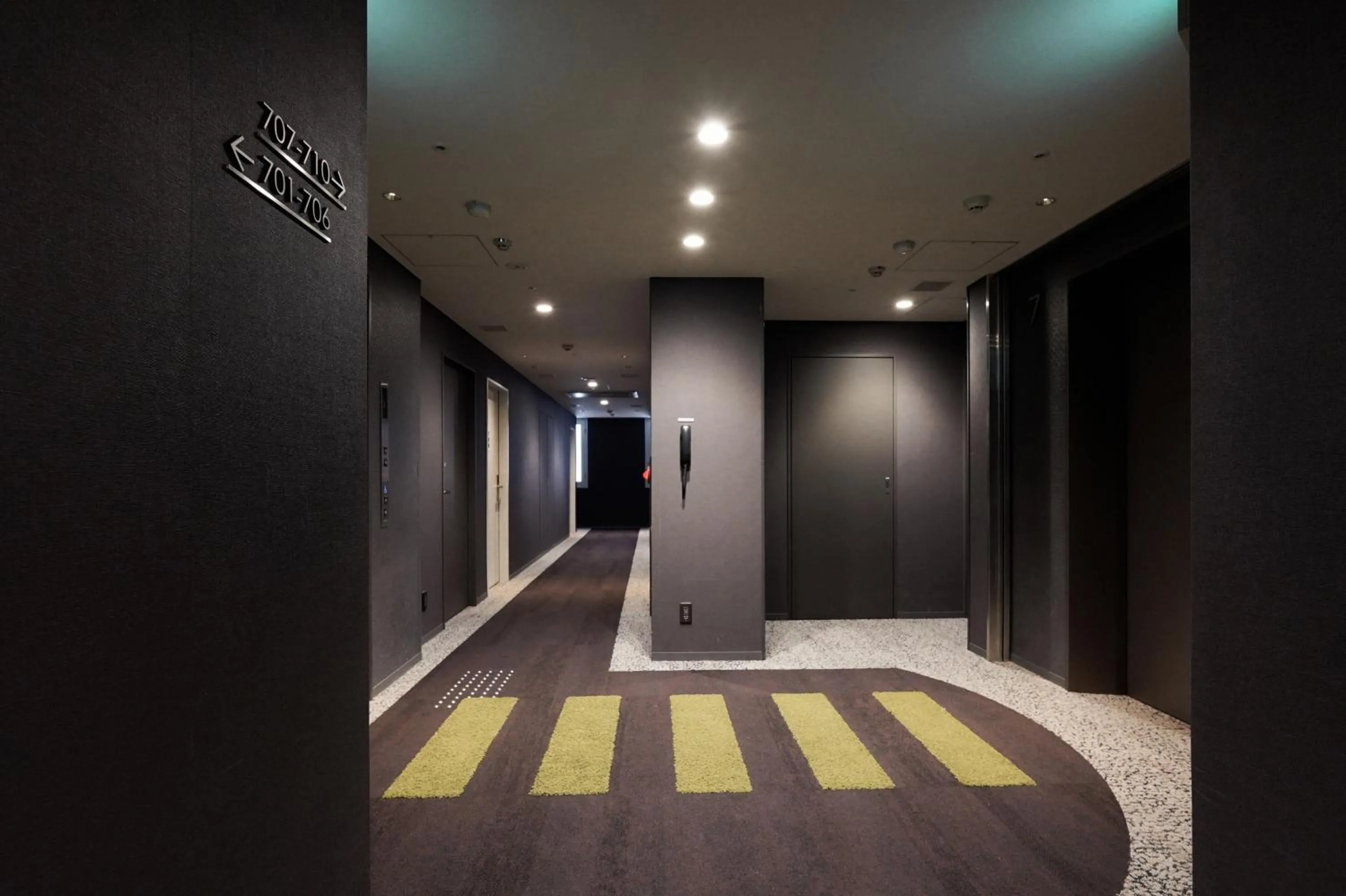 elevator in Park Central Sakura Hotel