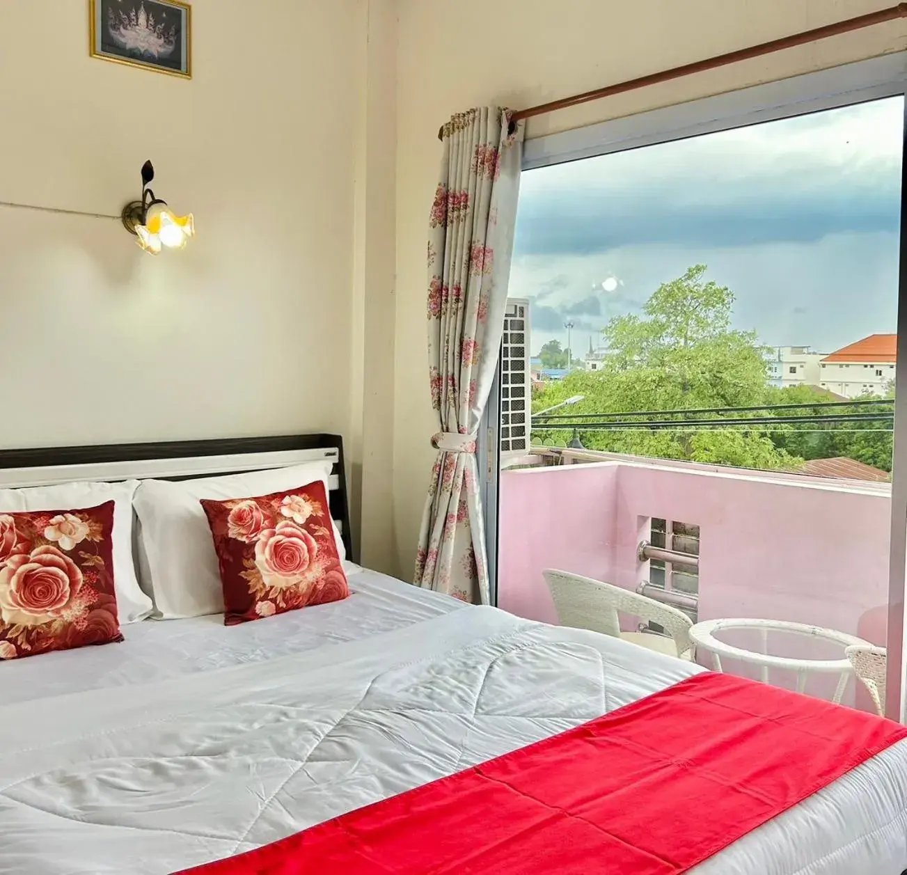 Queen Room with Balcony in Home One Love Ayutthaya GH Queen Room with Balcony in Home One Love Ayutthaya GH