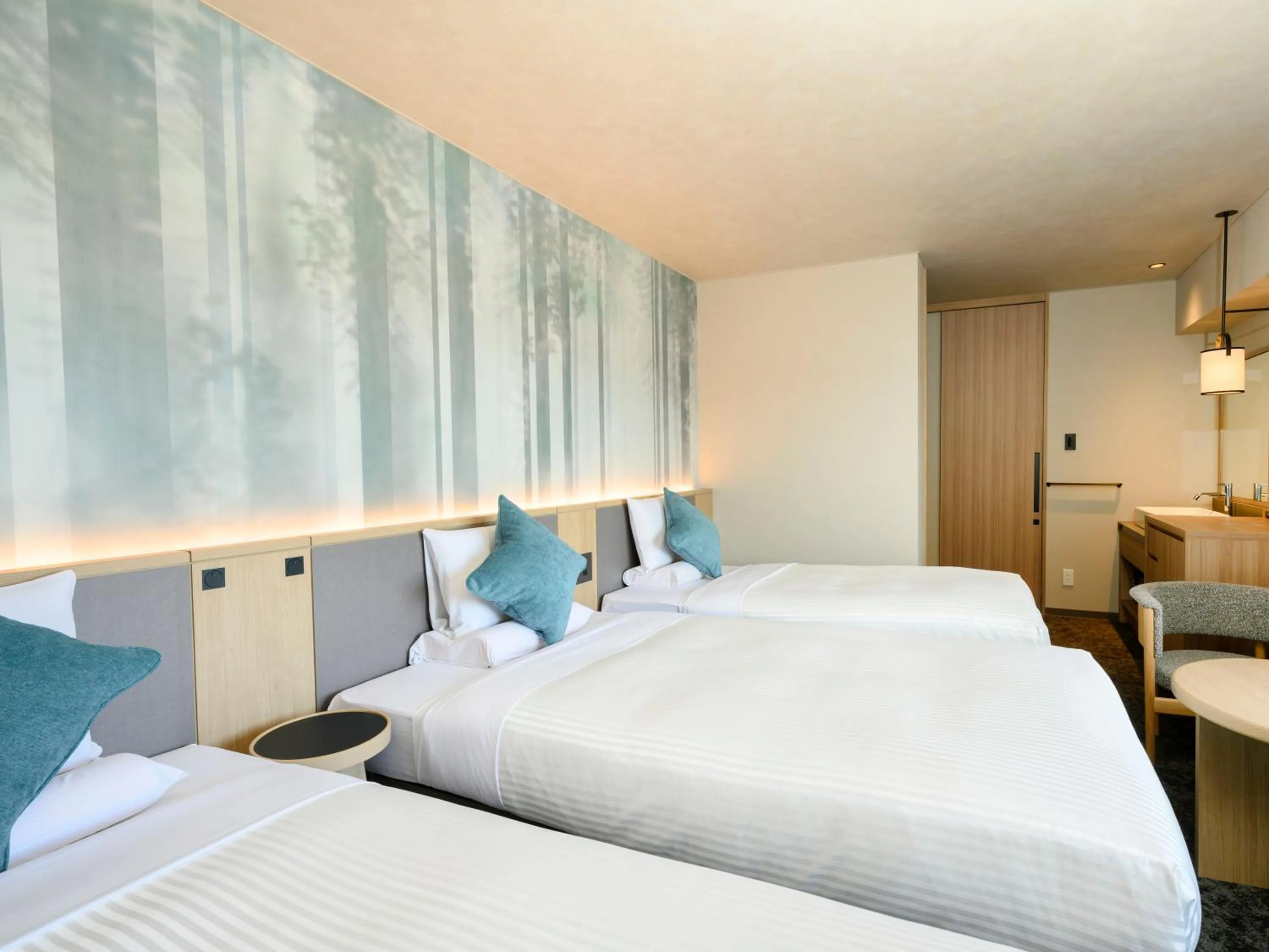 Photo of the whole room, Bed in KAMENOI HOTEL Nachi Katsuura