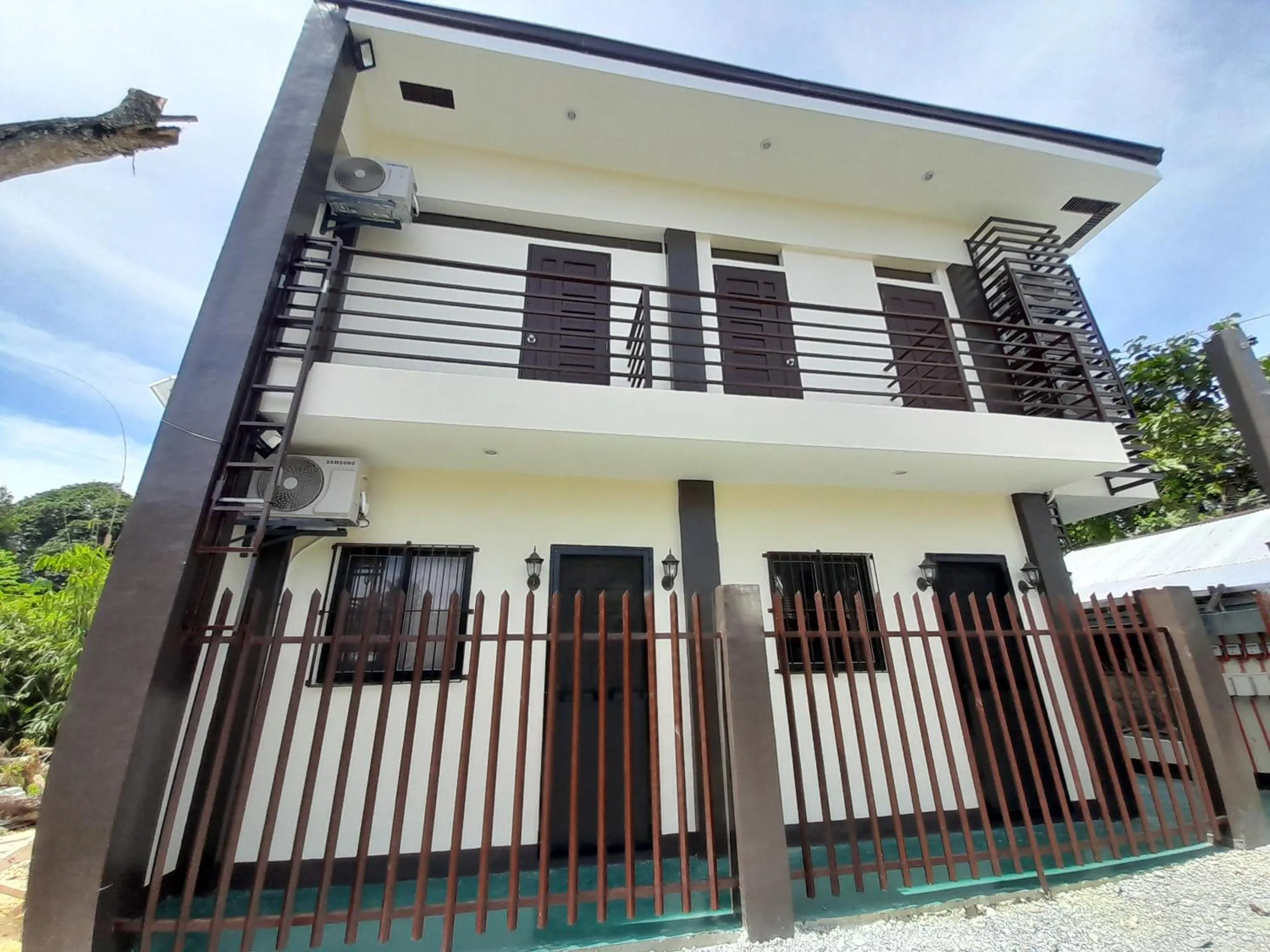 Property building in Palawan-Residence B&B