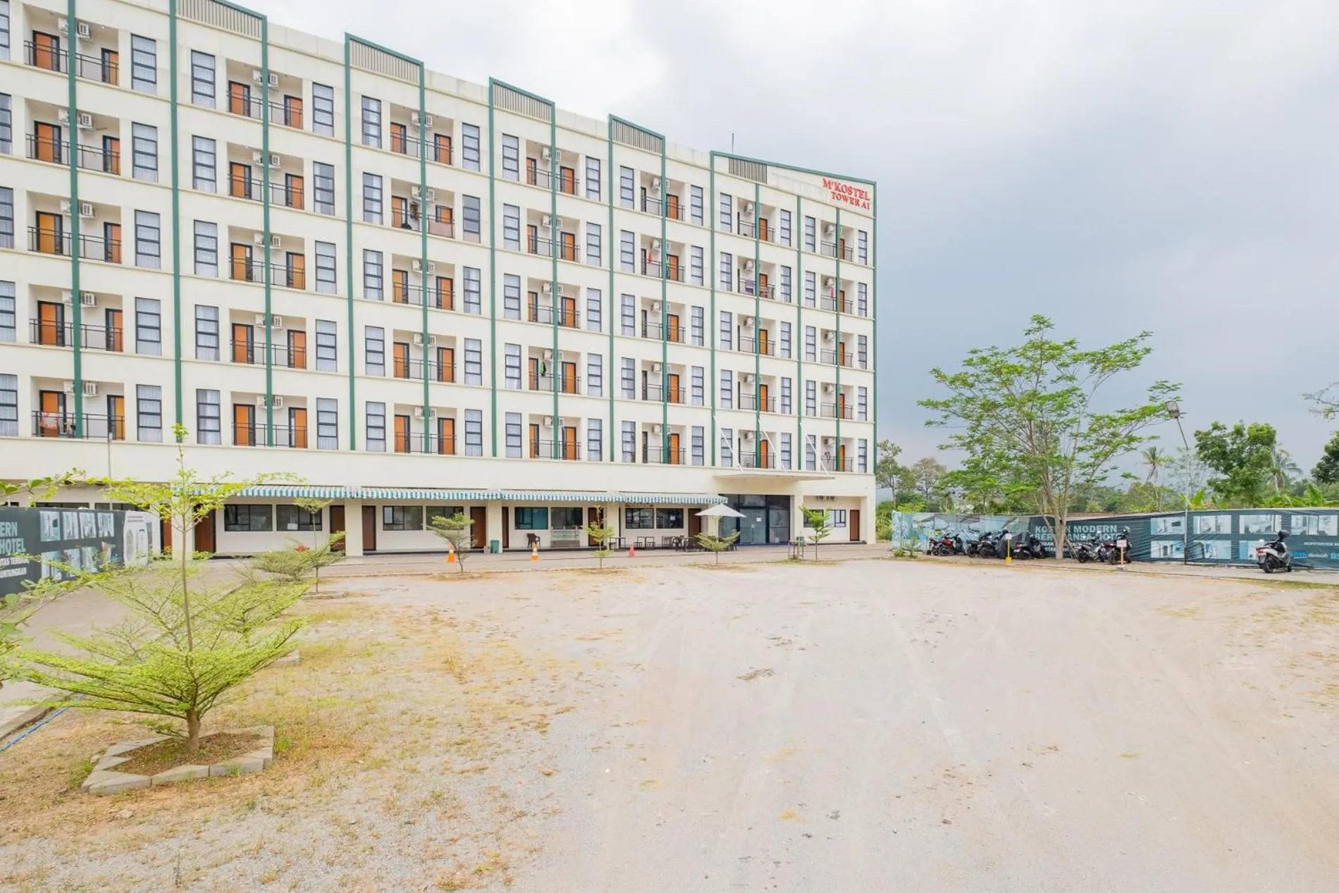 Property building in RedLiving Syariah Apartemen MKostel - Tower A1 Kencana Loka