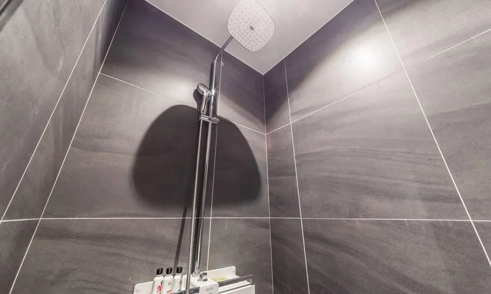 Bathroom in Guri Hotel In cafe