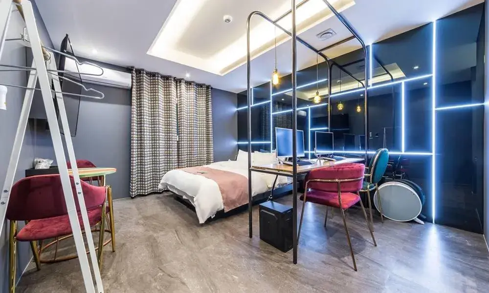 Deluxe Double Room in Guri Hotel In cafe Deluxe Double Room in Guri Hotel In cafe