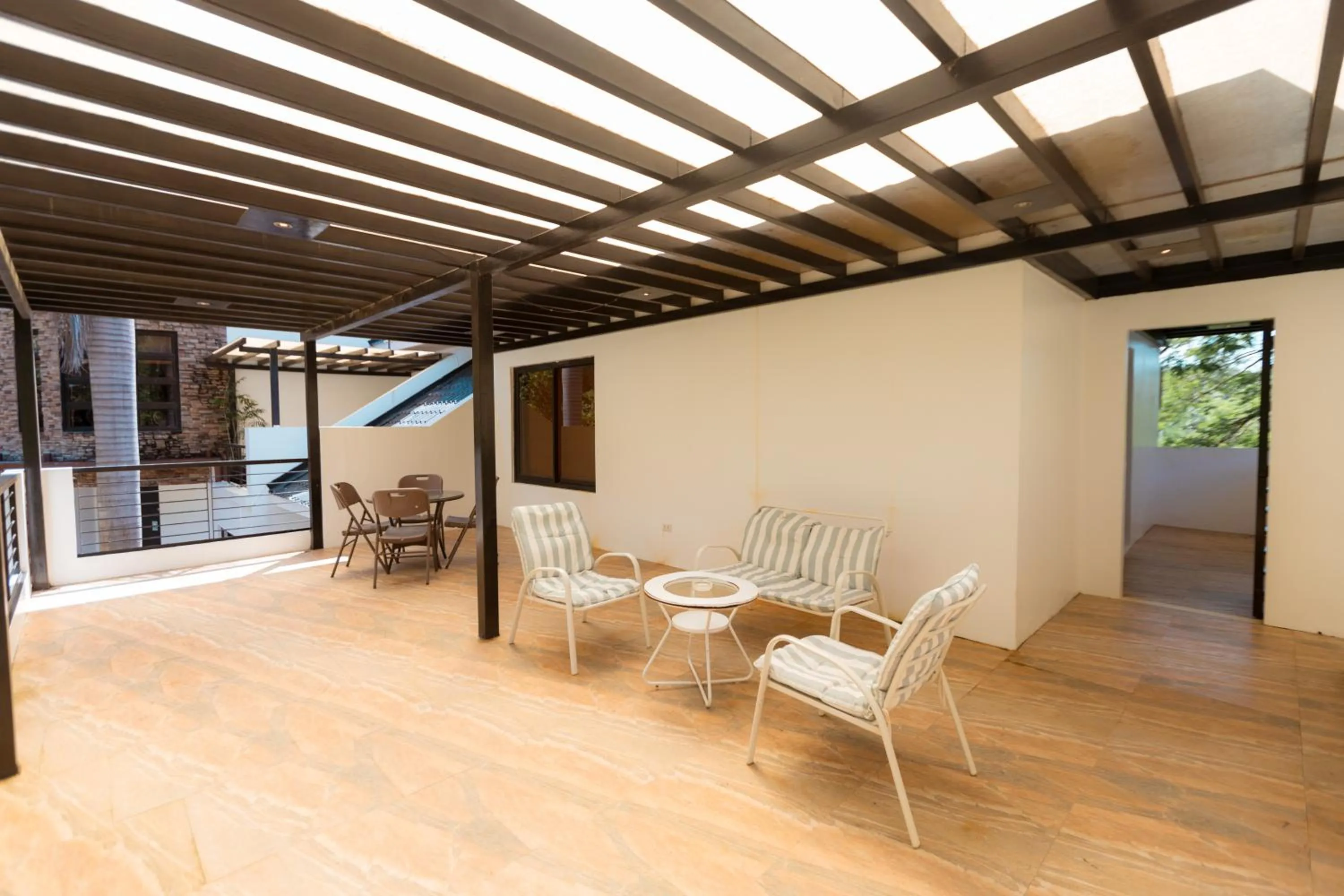 Balcony/Terrace in Bellagio Hills Hotel and Restaurant