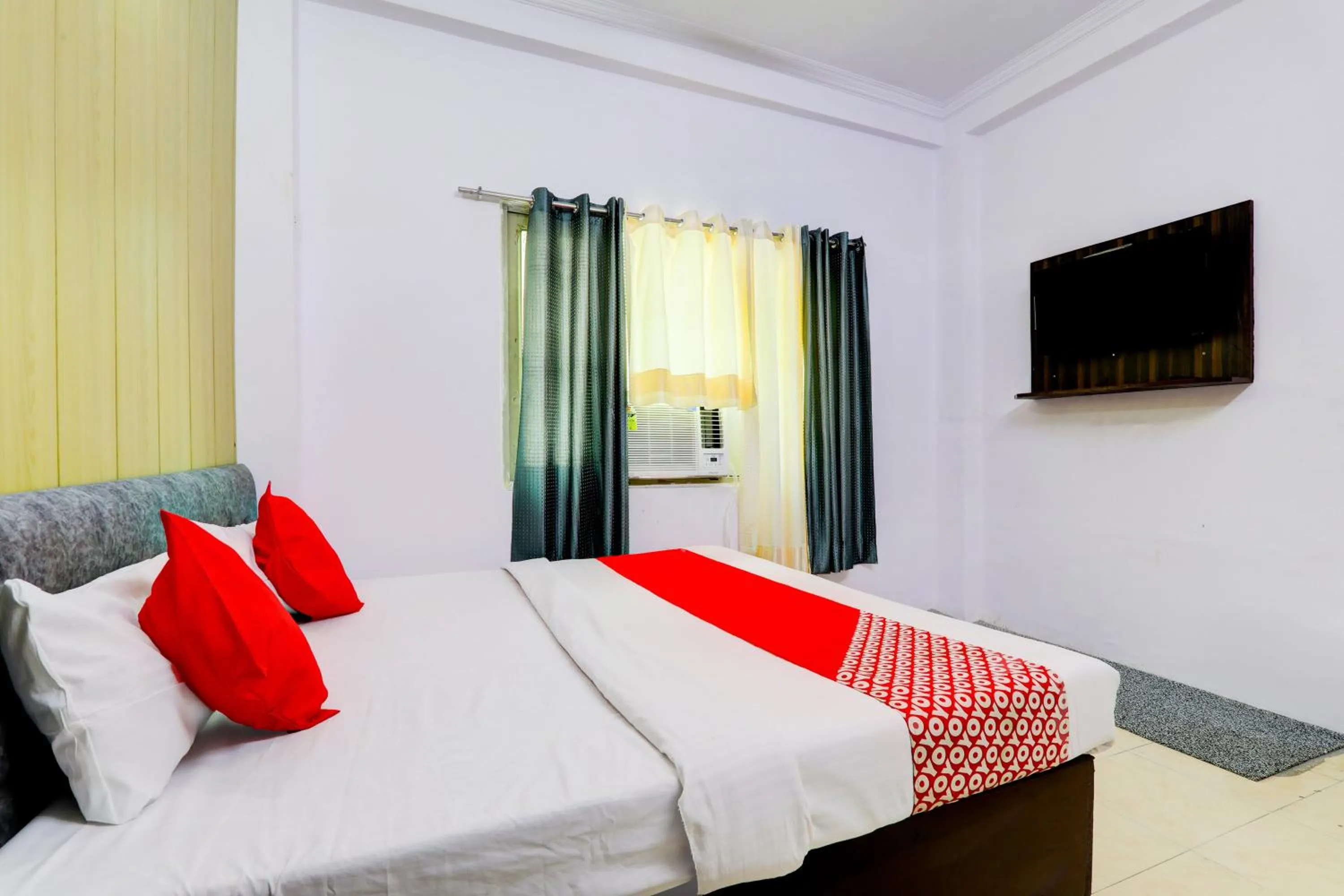 Bedroom, Bed in Hotel O Raama