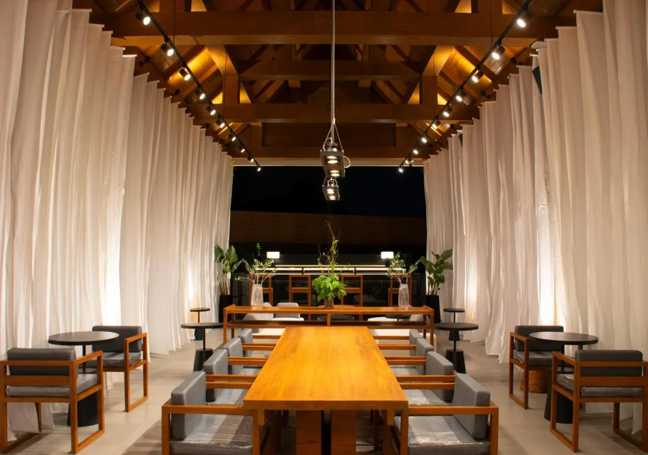 Restaurant/places to eat in Arun Khiri Chiang Mai Hotel