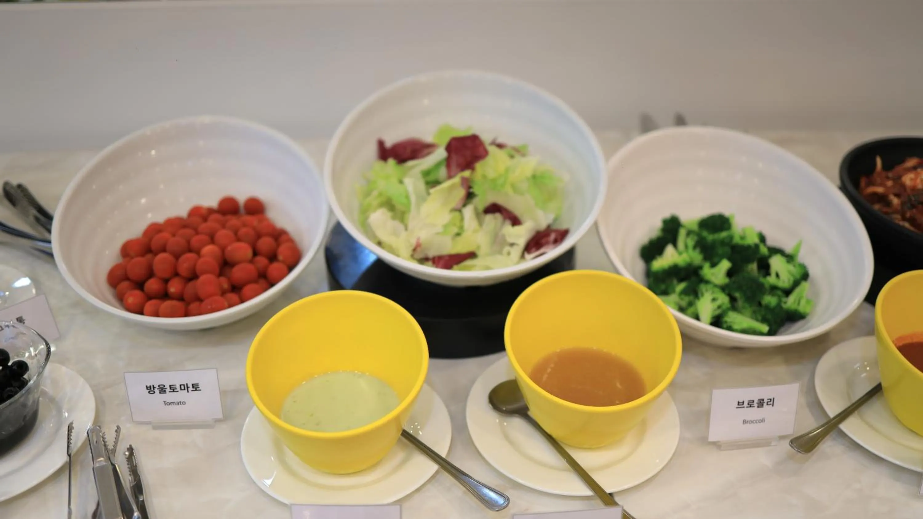 Restaurant/places to eat in The Hotel Soo