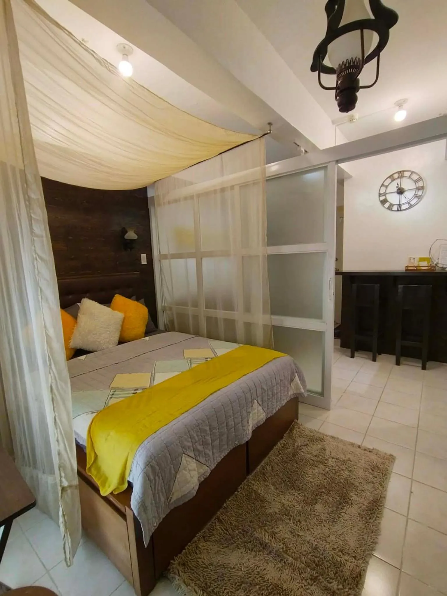 Bed in Tagaytay Staycation Prime Residences Cityland by Shee