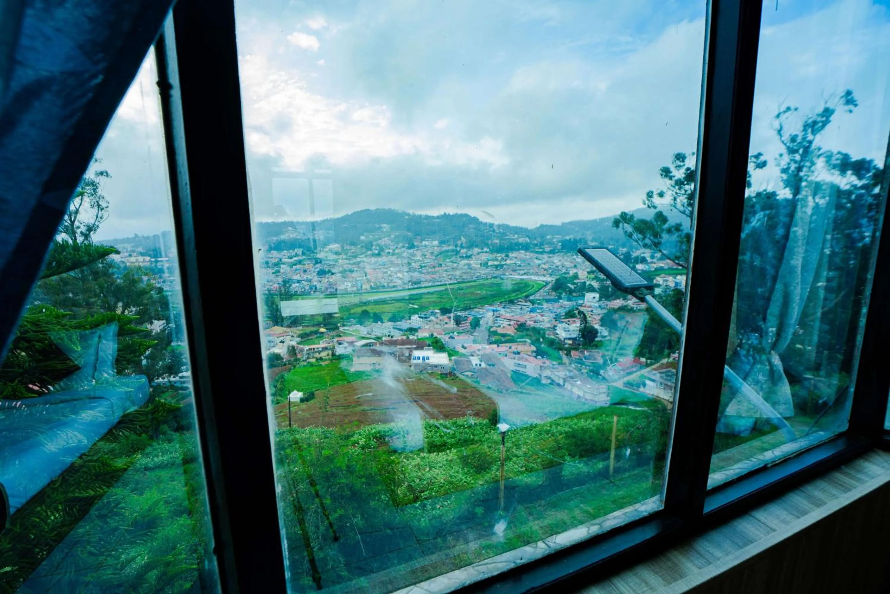 Street view in Tulips Resorts - Elkhill