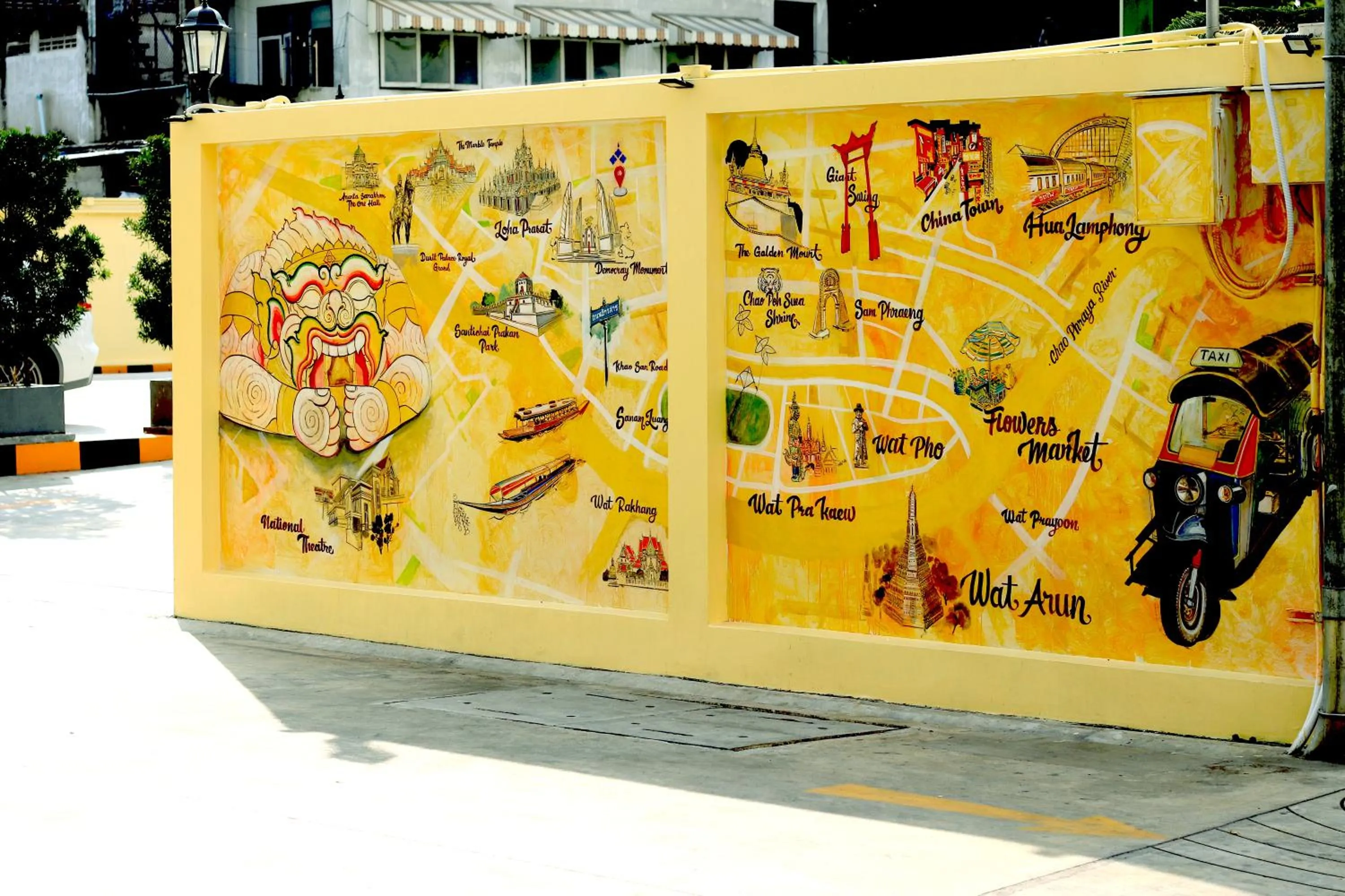 Property building in Siri Grand Bangkok Hotel