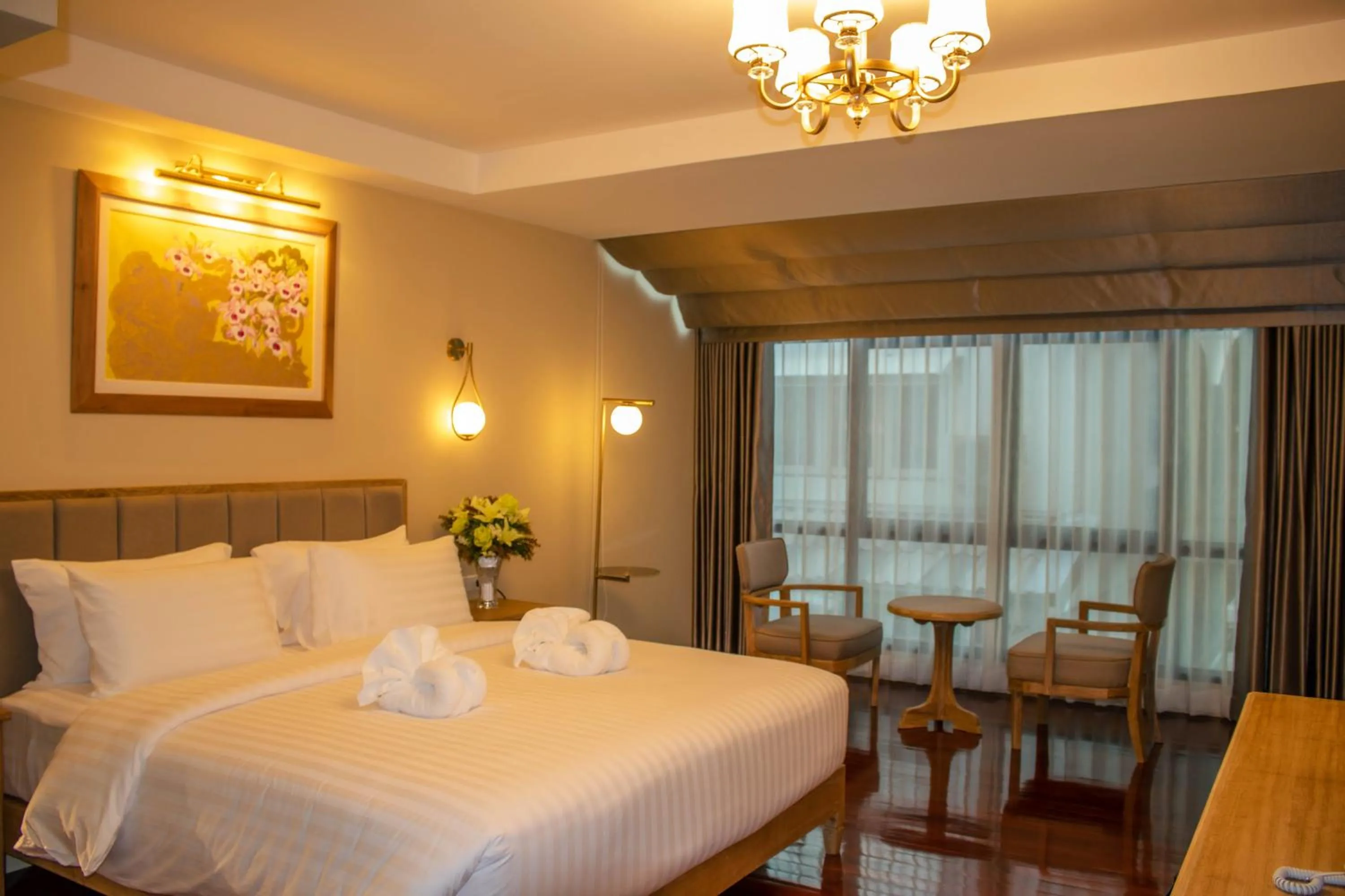 Bedroom, Bed in Siri Grand Bangkok Hotel