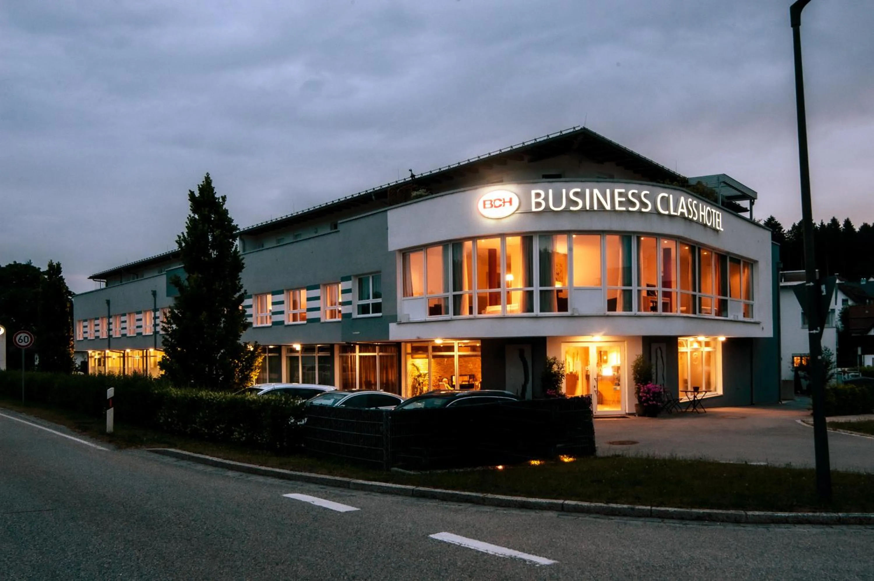 Property building in Business Class Hotel Ebersberg