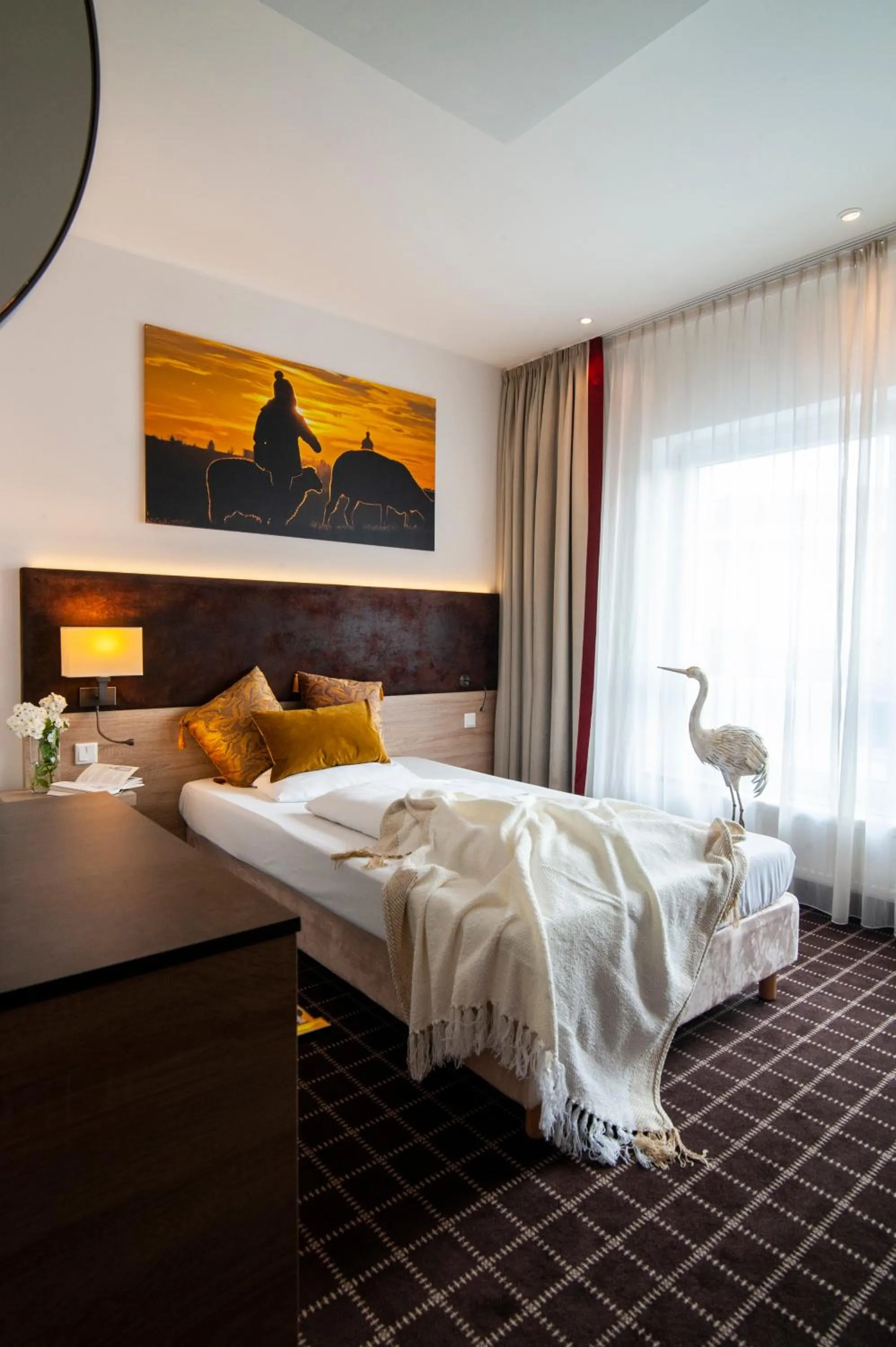 Photo of the whole room, Bed in Business Class Hotel Ebersberg