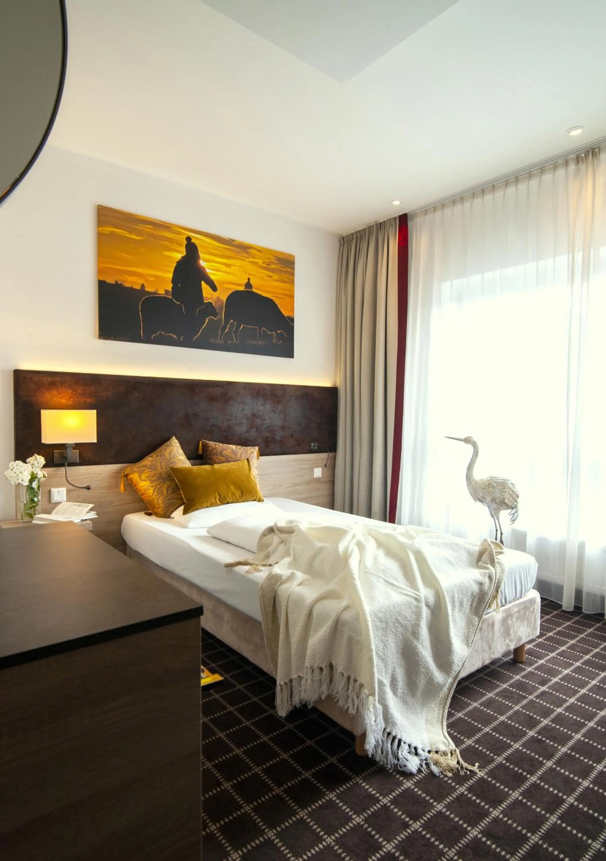 Massage, Bed in Business Class Hotel Ebersberg