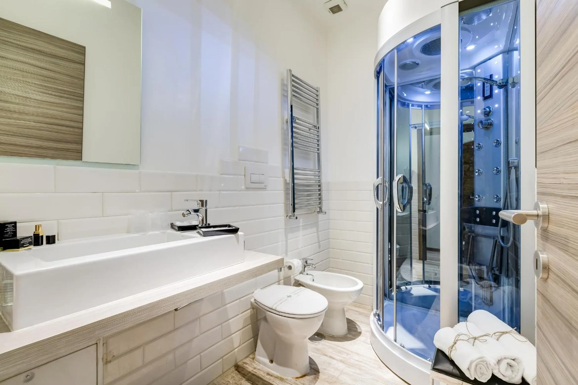 Toilet in Relais Colonna