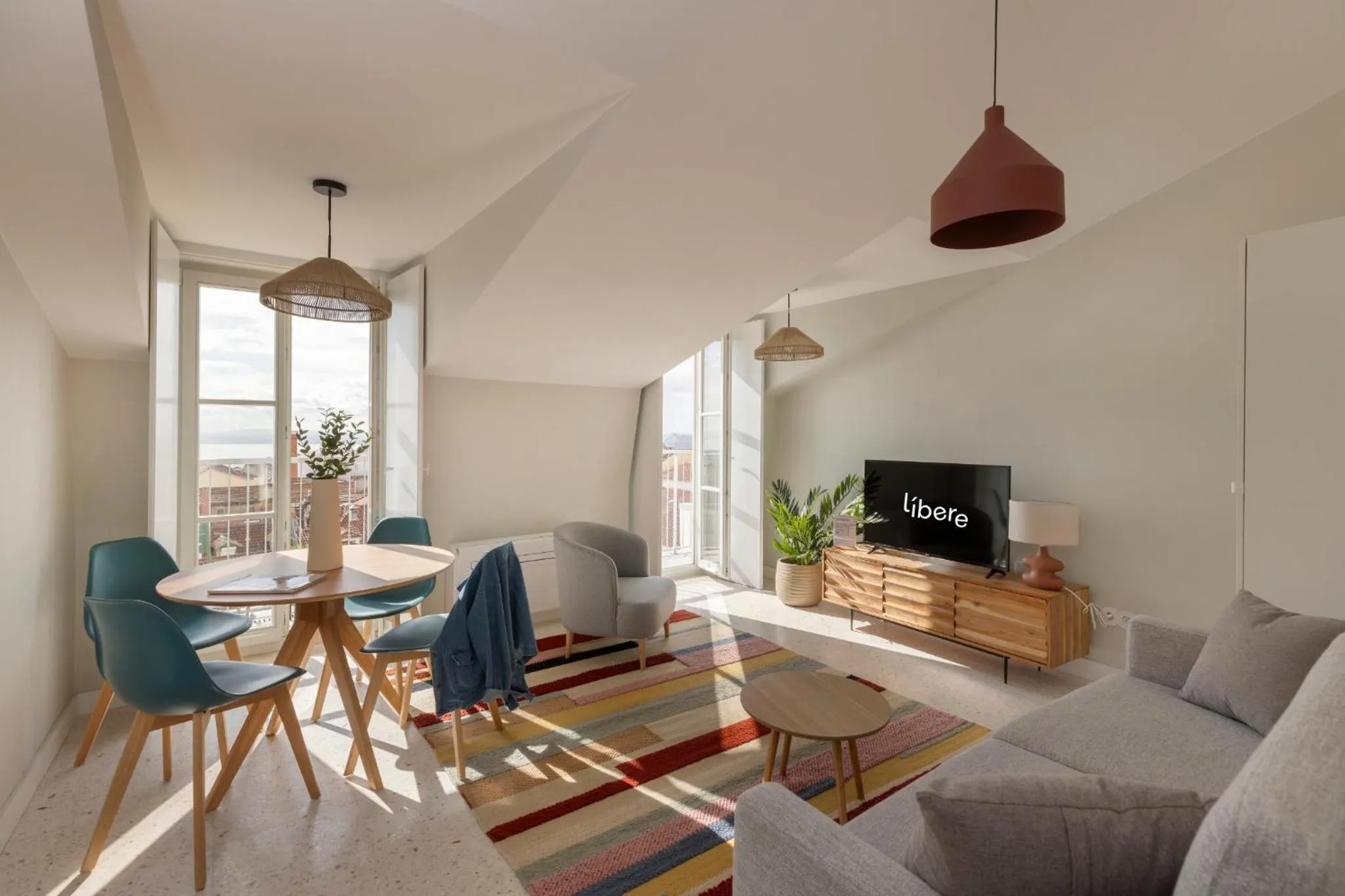 TV and multimedia in Líbere Lisbon Príncipe Real