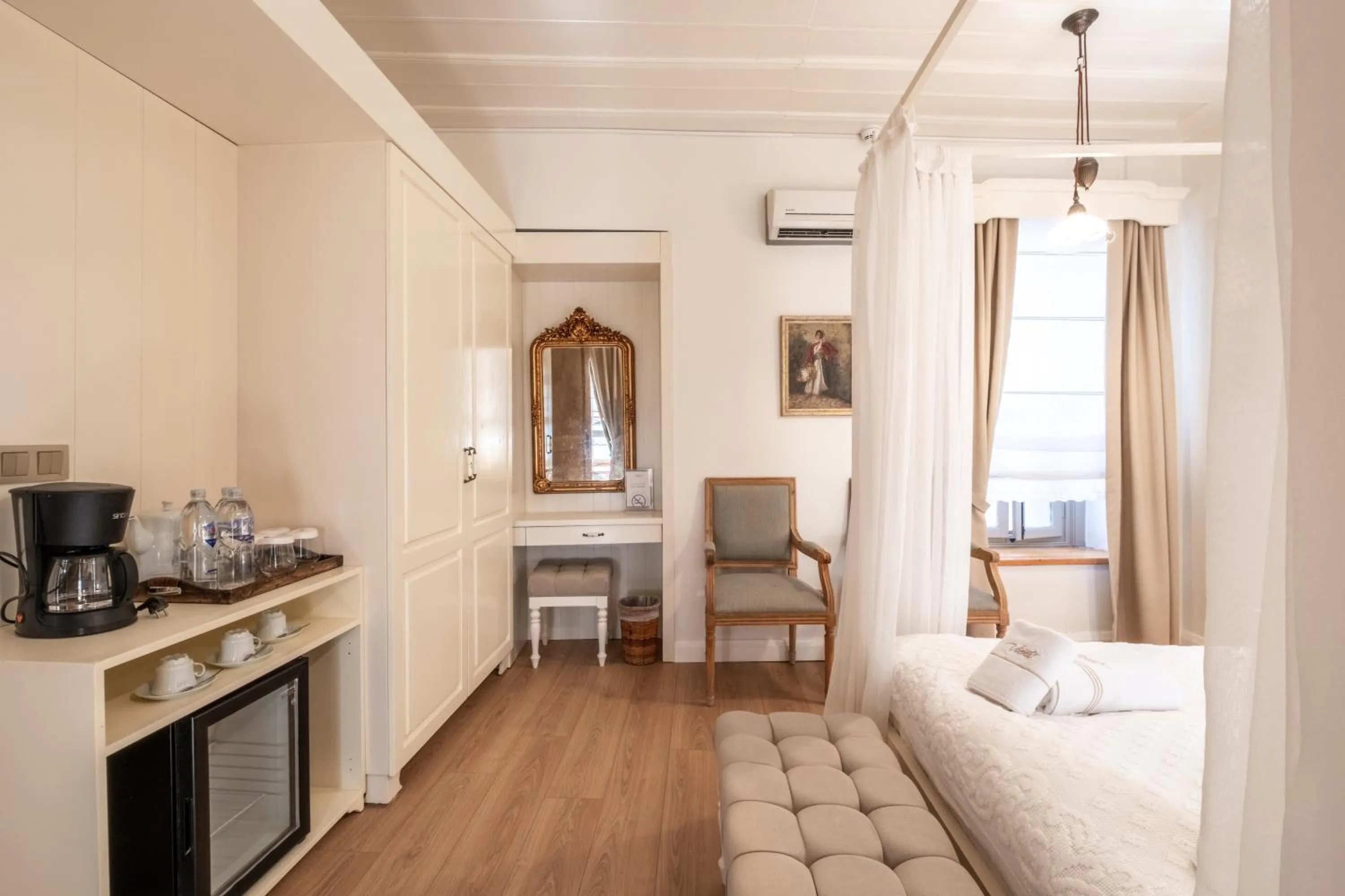 Bed in Viento Alacati Hotel