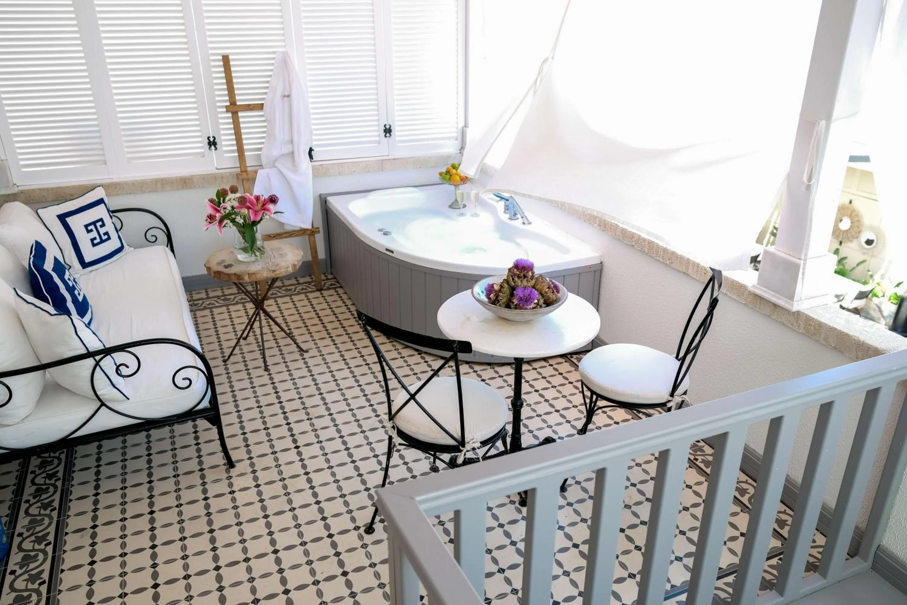 Hot Tub in Viento Alacati Hotel