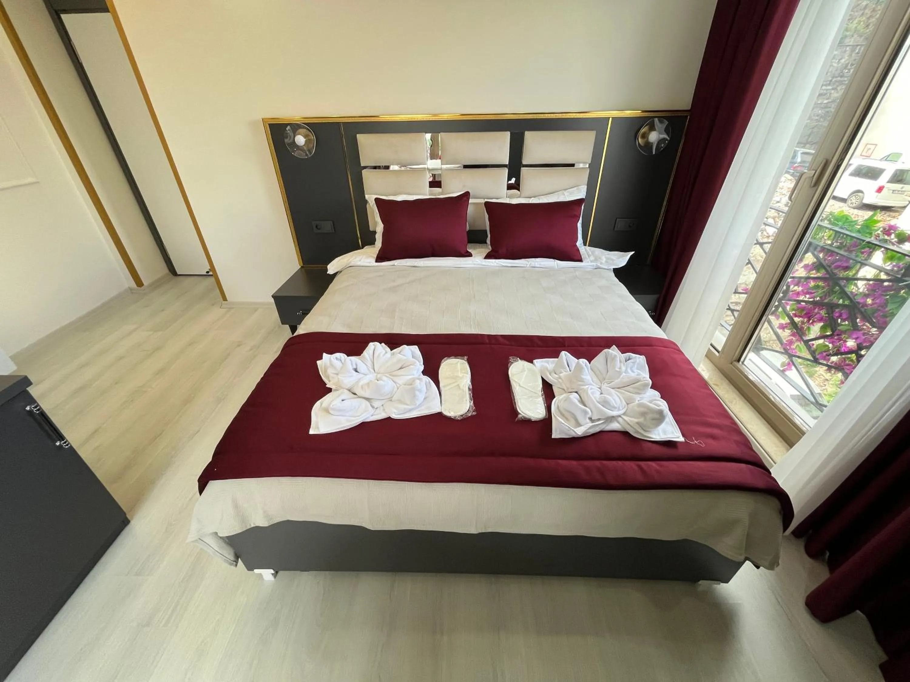 Bed in Lale Sultan Hotel