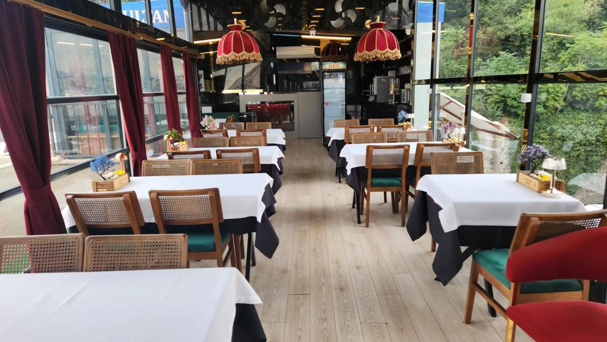 Restaurant/places to eat in Lale Sultan Hotel