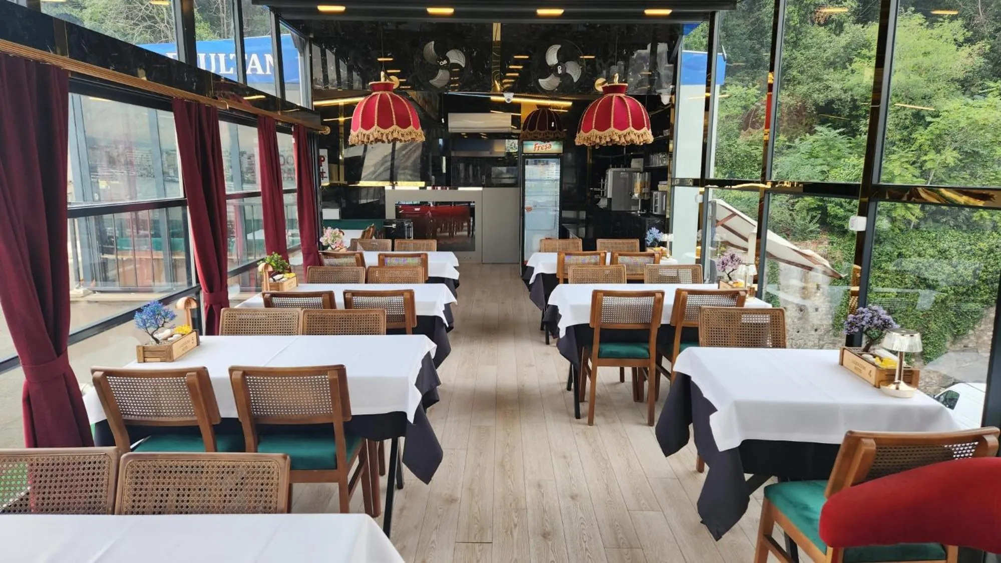 Restaurant/places to eat in Lale Sultan Hotel