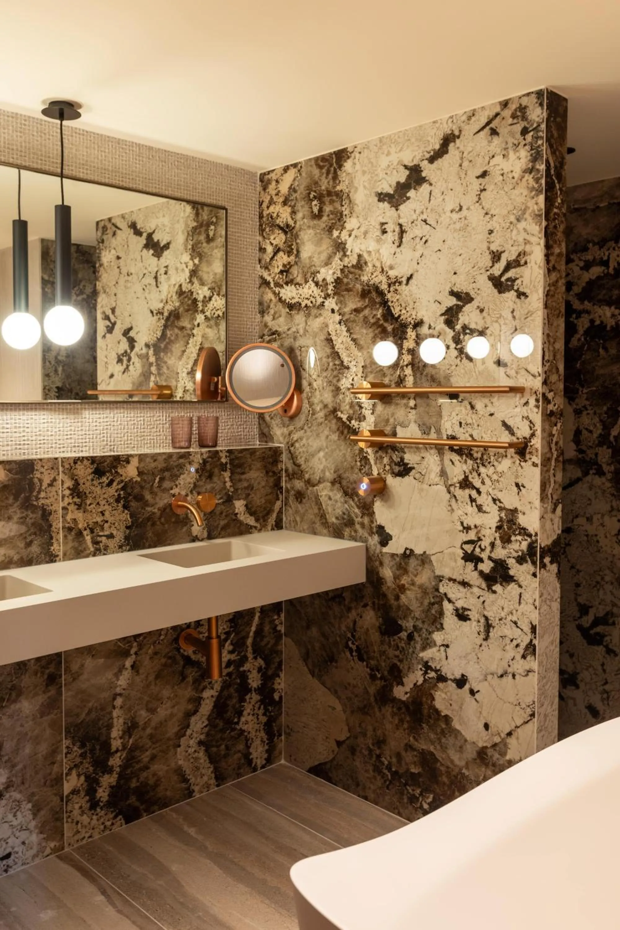 Bathroom in Yndo Hôtel