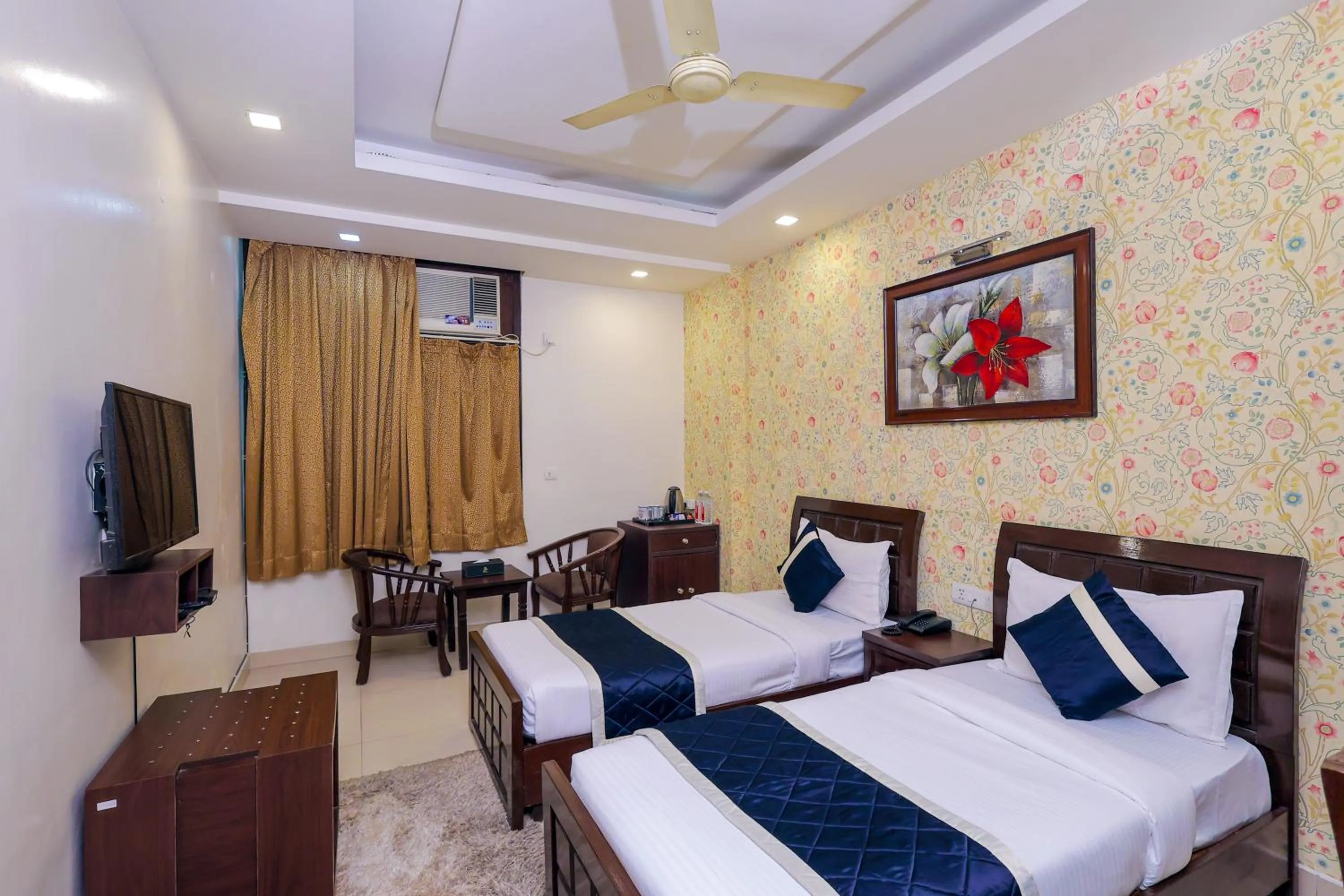 Bedroom, Bed in Nikko Blue - Boutique Hotel