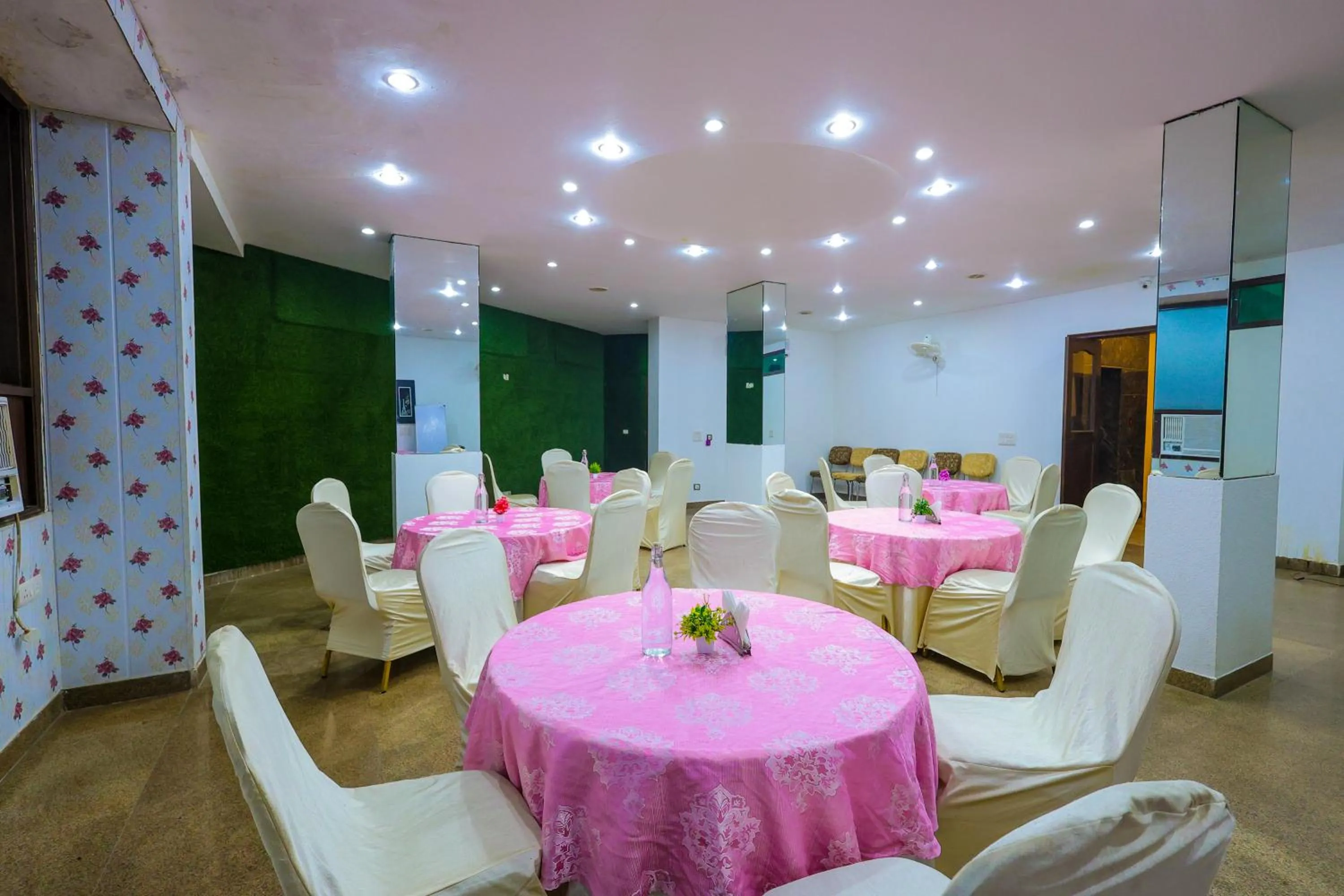 Banquet/Function facilities in Nikko Blue - Boutique Hotel