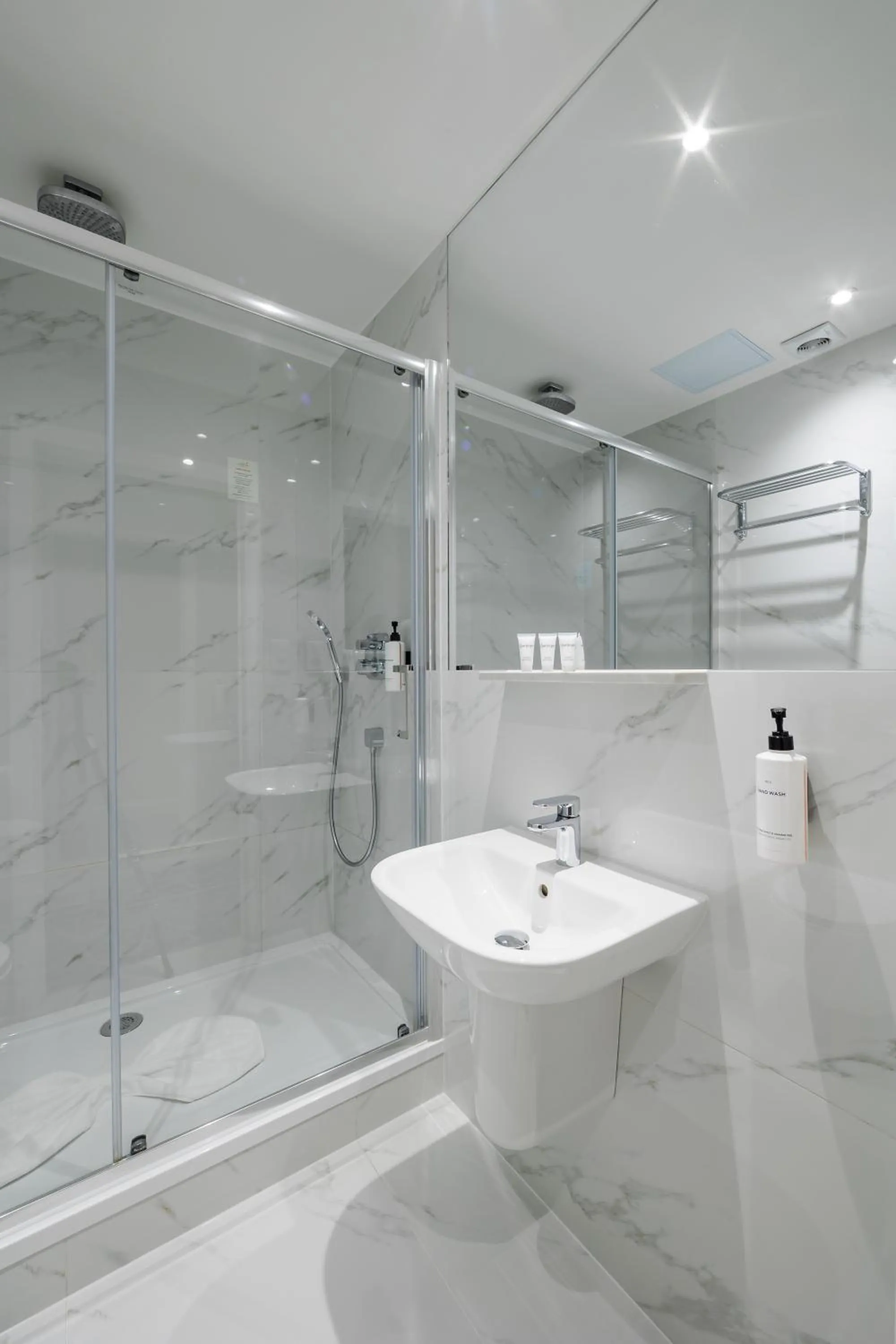 Bathroom in Queens Park Premier London Hyde Park