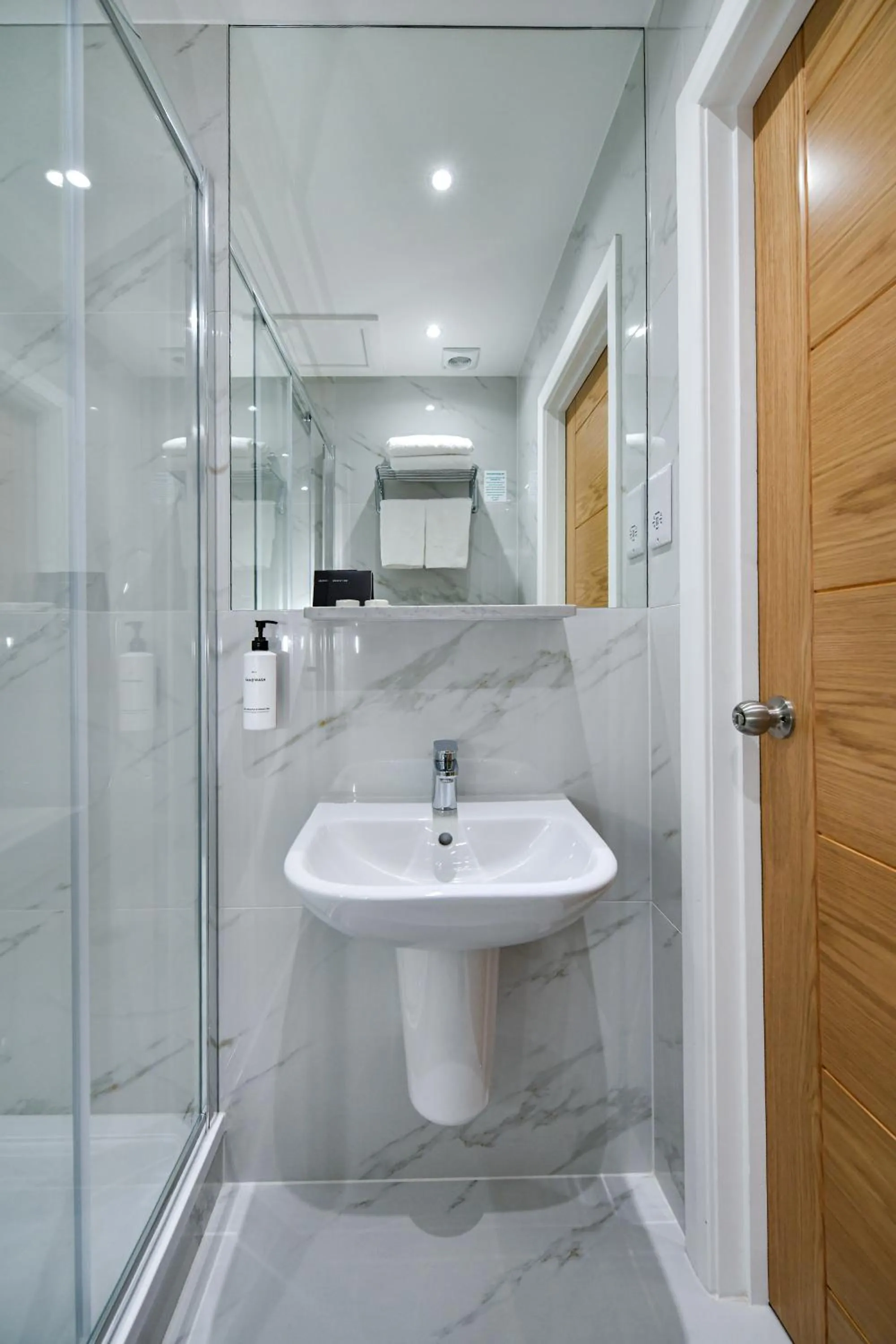 Bathroom in Queens Park Premier London Hyde Park