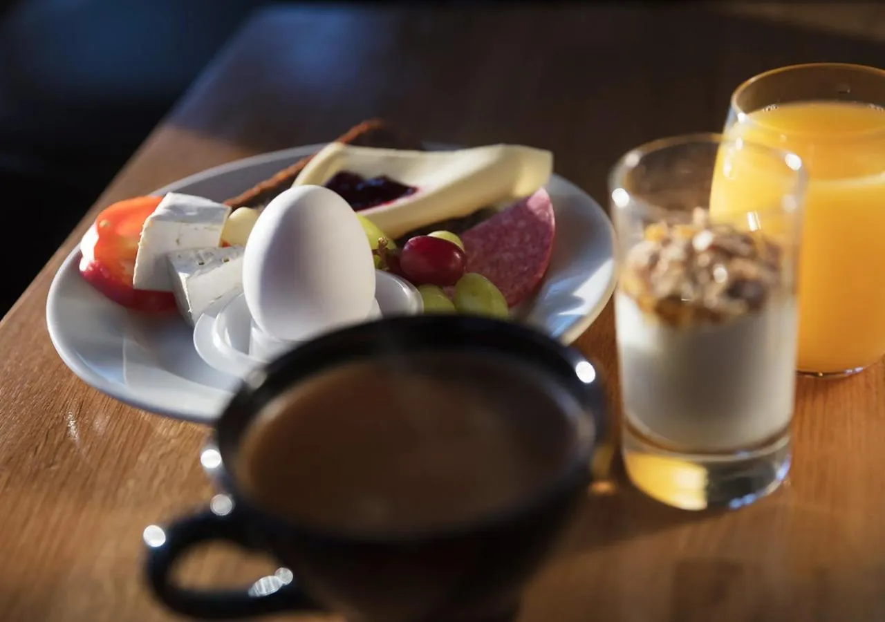 Food and drinks in 62N Hotel - City Center