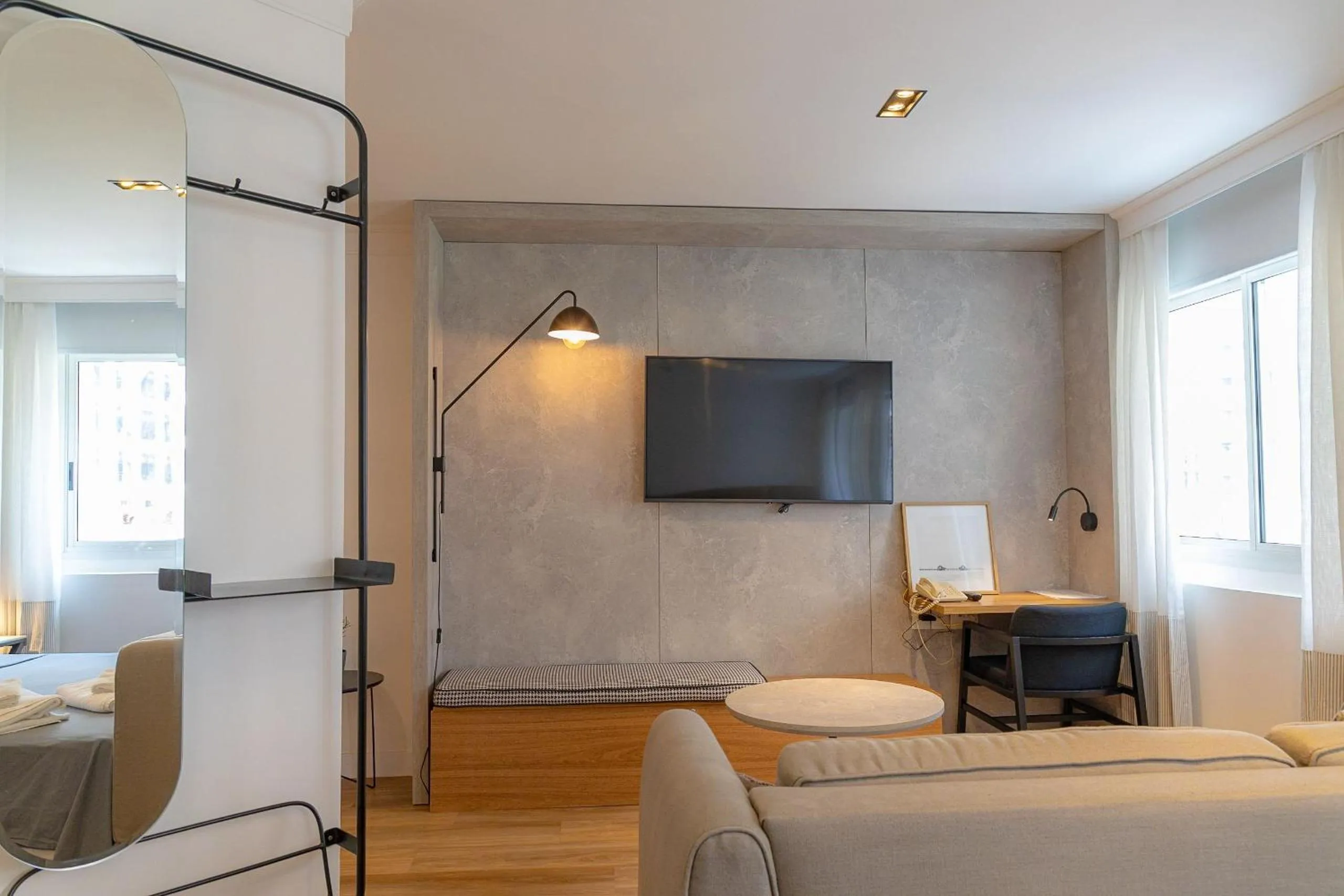 TV and multimedia, Bed in Elegant Flat Internacional Plaza-Garagem e Piscina