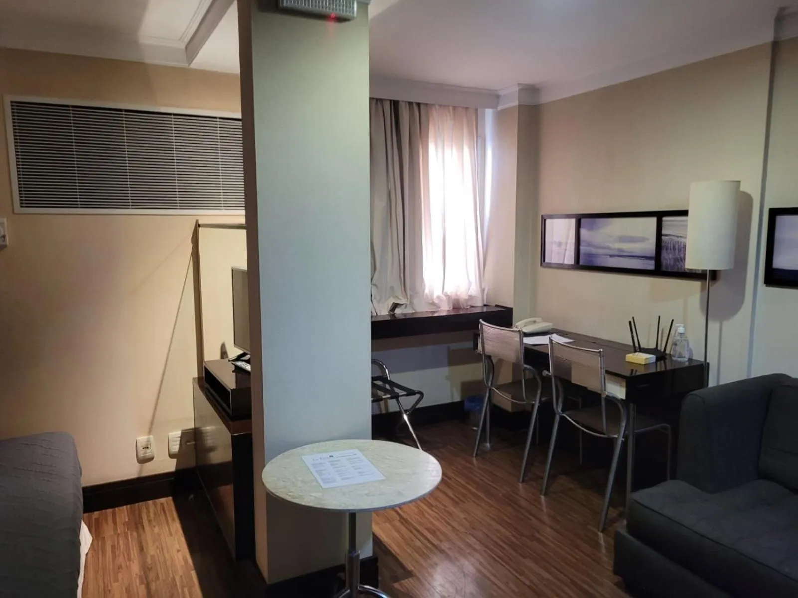 Seating area in Elegant Flat Internacional Plaza-Garagem e Piscina