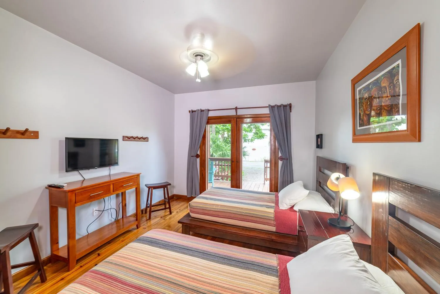 Bedroom, Bed in Cocolobo Resort