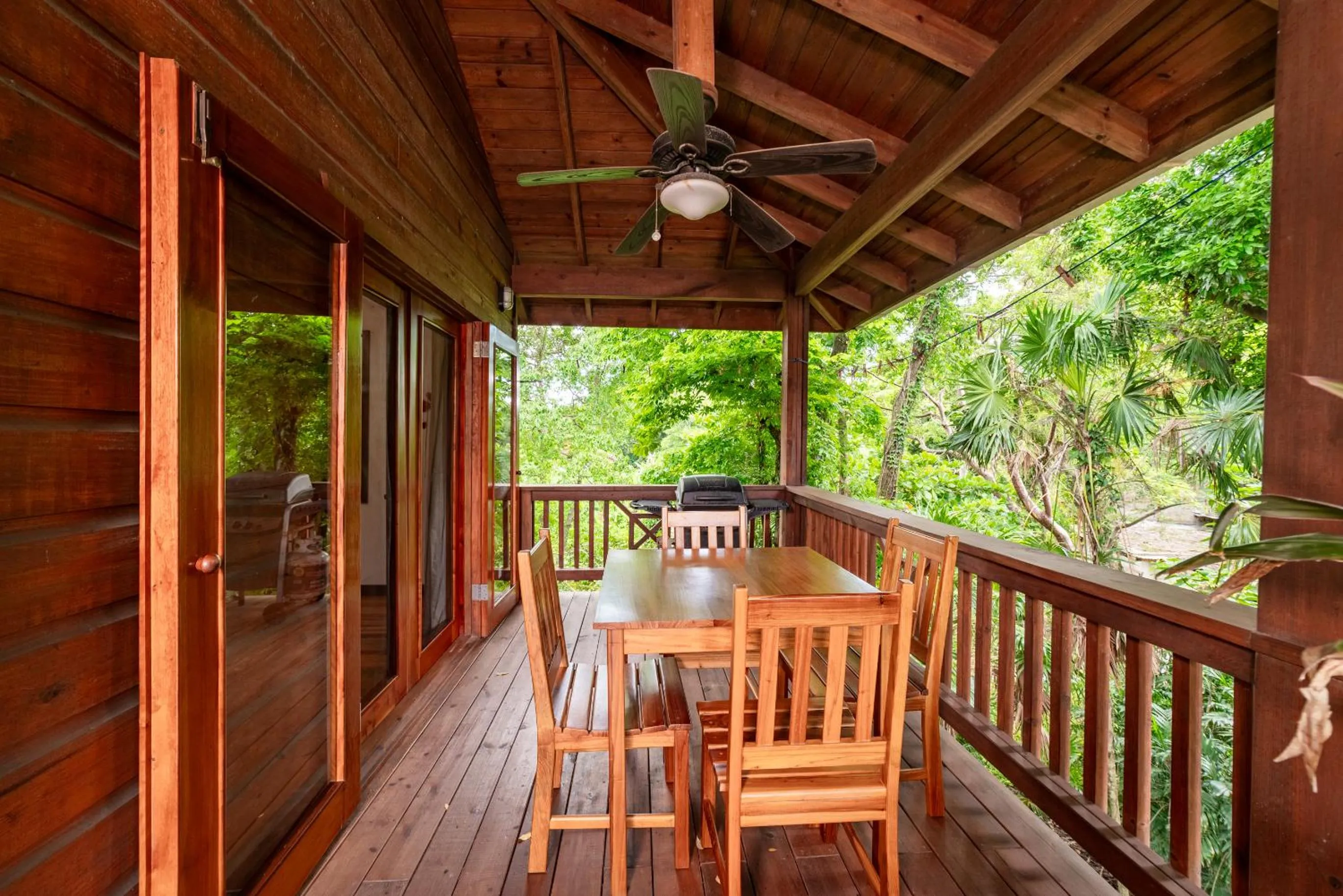 Dining area in Cocolobo Resort