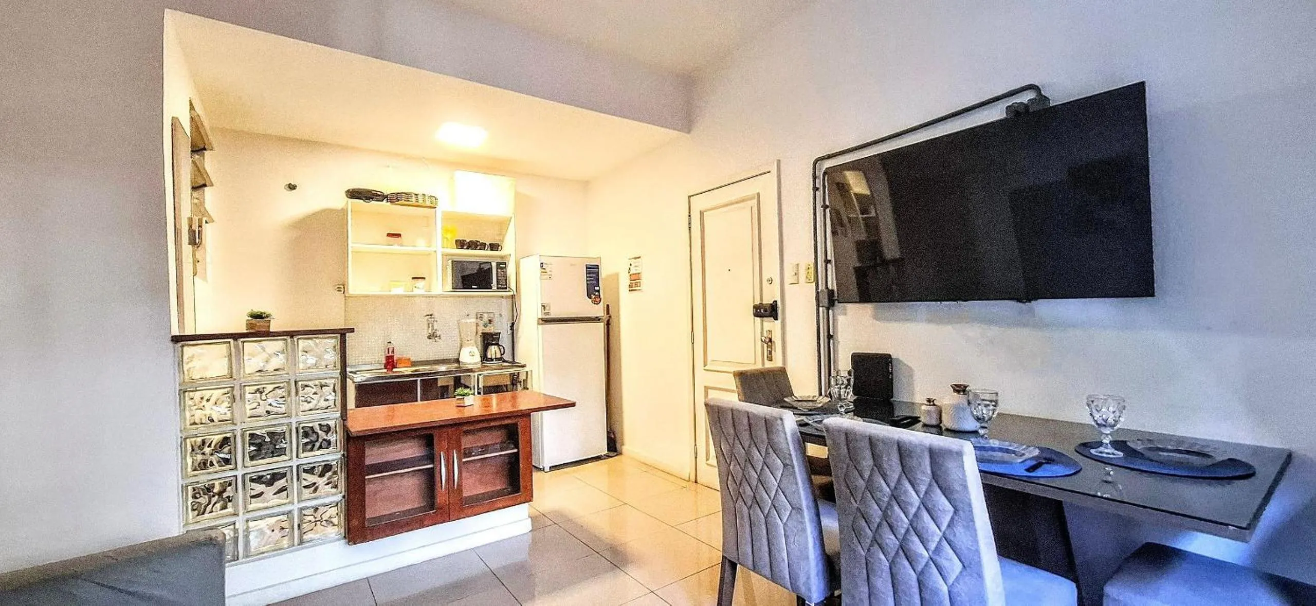 Living room in Must Leblon - pacote: 4 Hóspedes, Praia + 1 Ticket