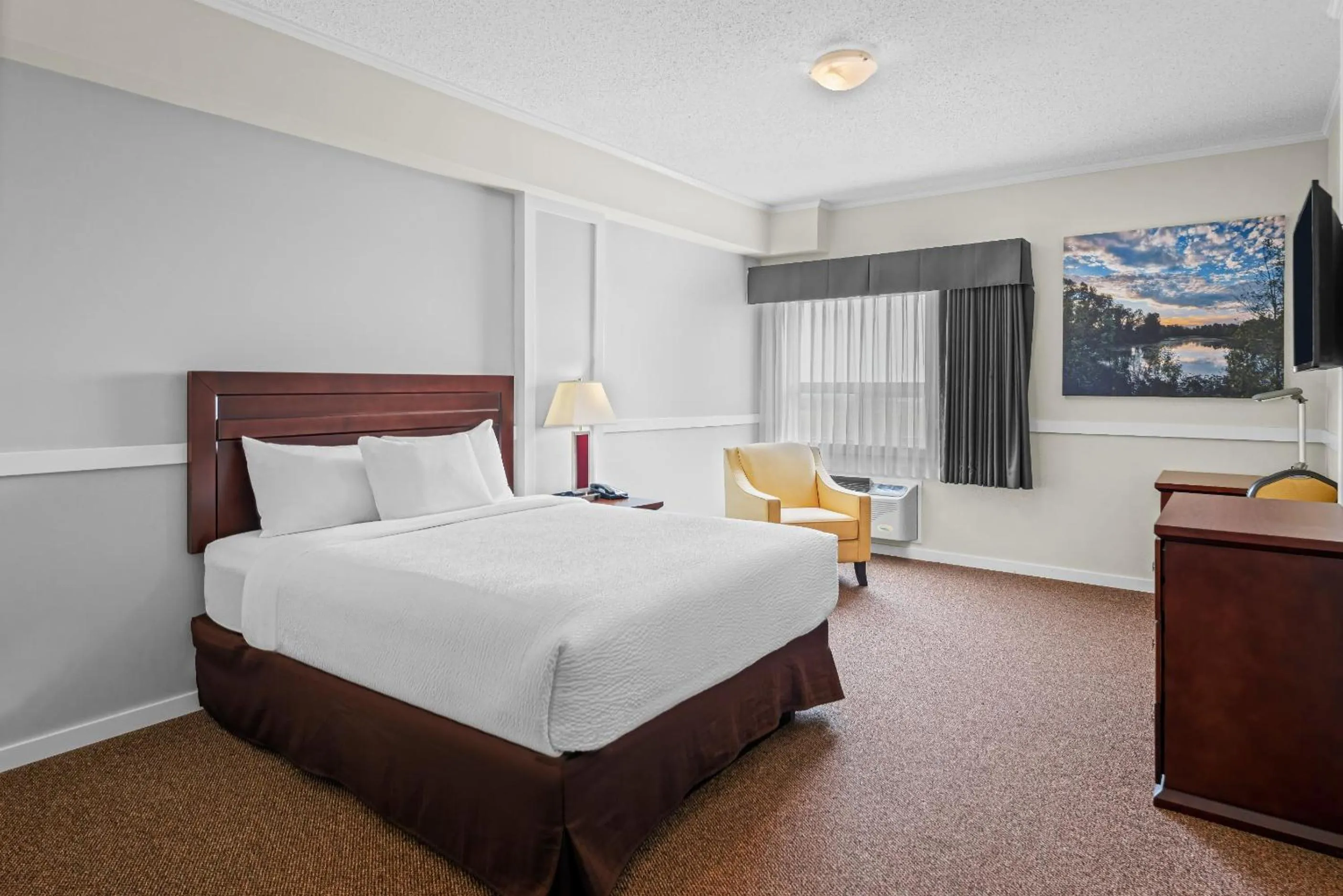 Bedroom in Elk Island Studios - Lamont