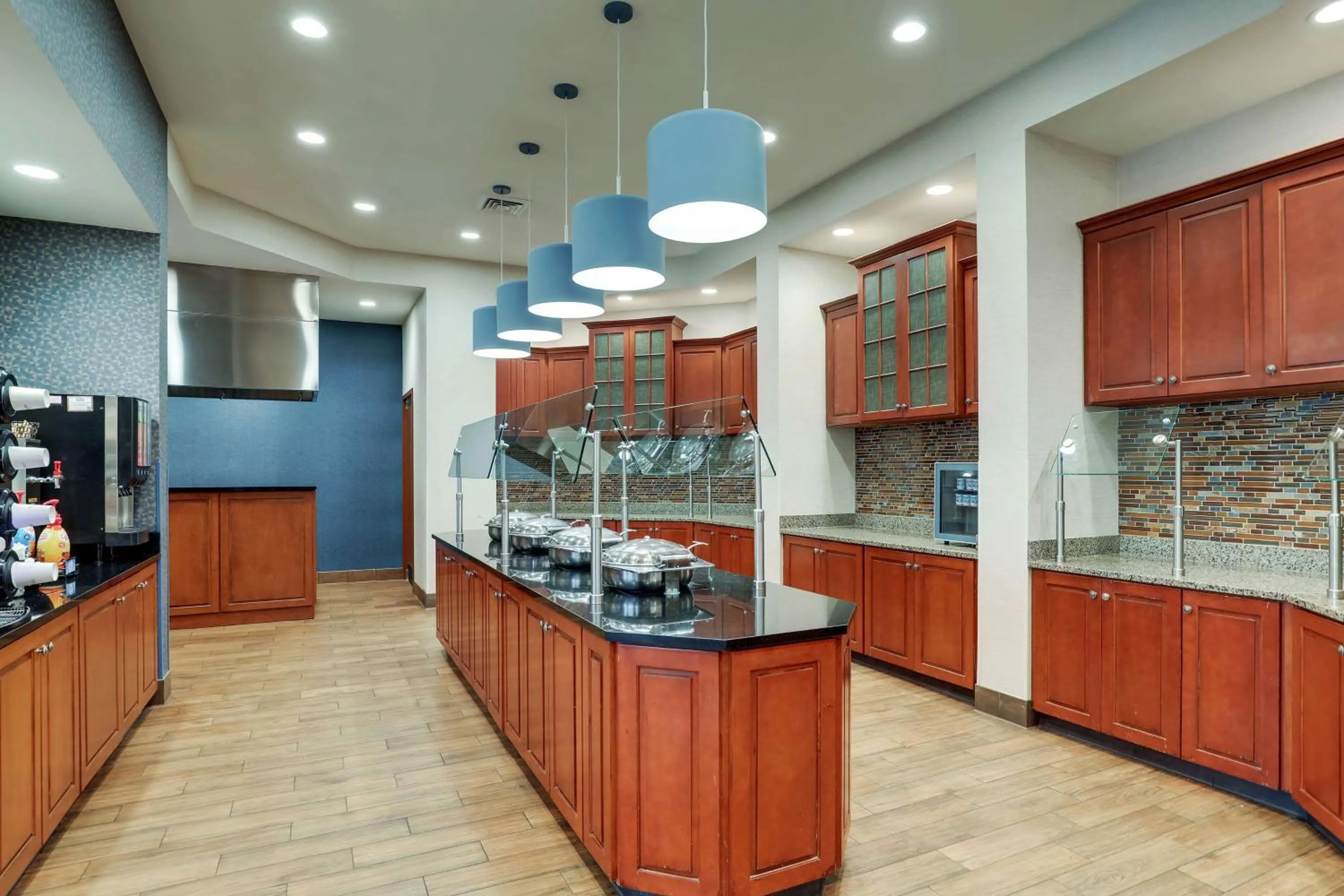 Breakfast in Drury Plaza Hotel Mt Vernon