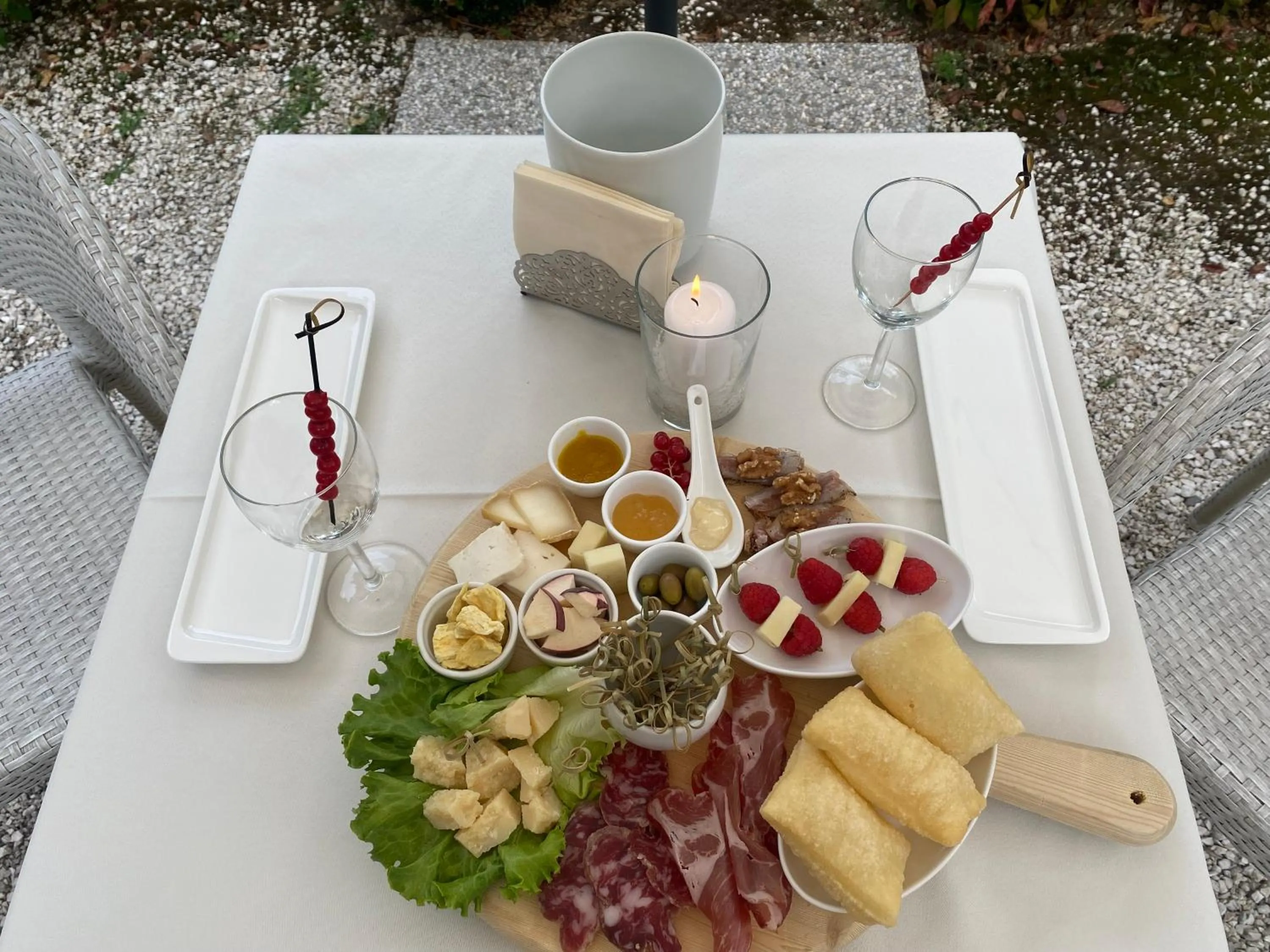 Restaurant/places to eat in Torre del Barbagianni - Castello di Gropparello