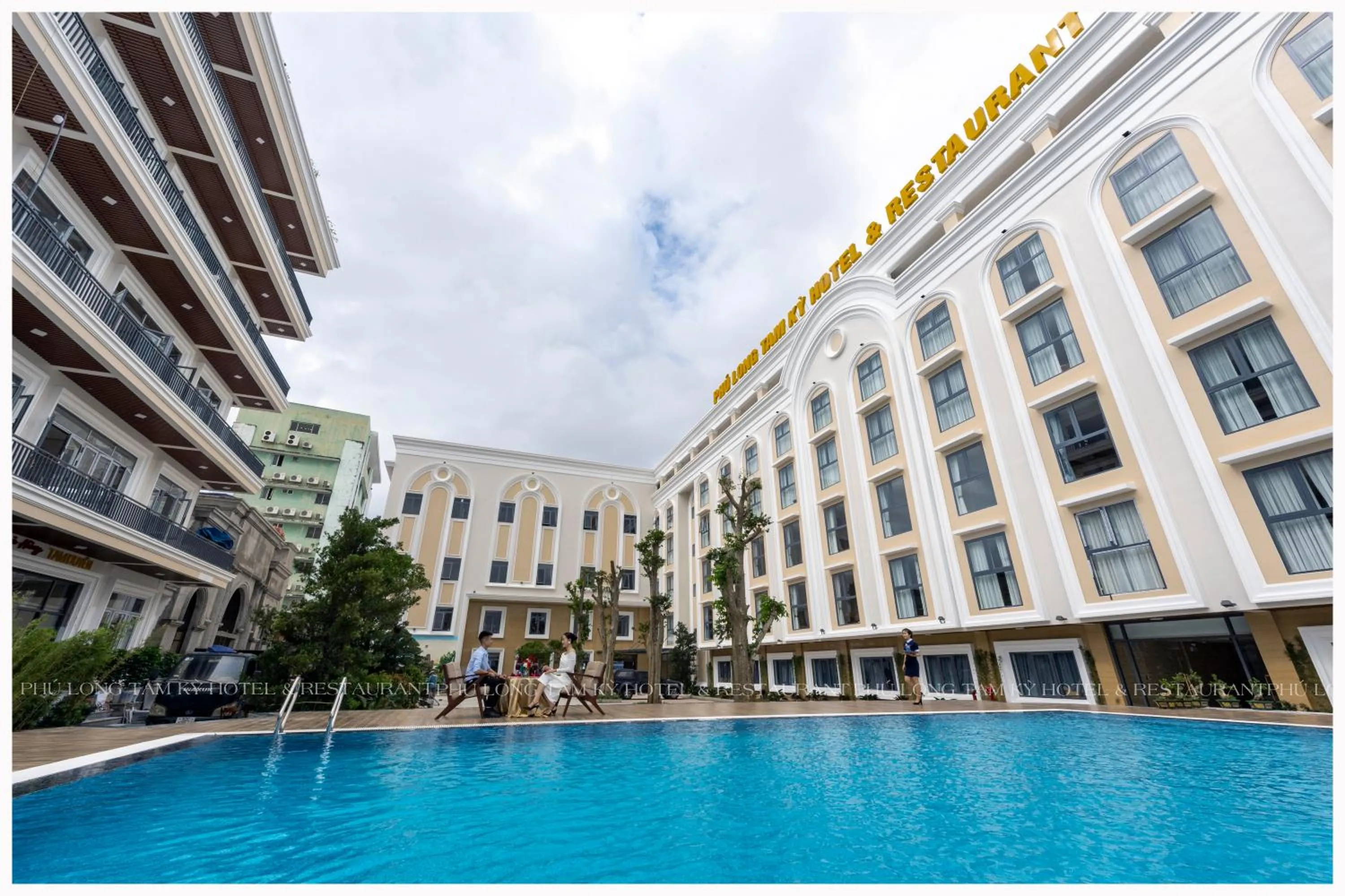 Swimming pool in Phú Long Tam Kỳ Hotel & Restaurant