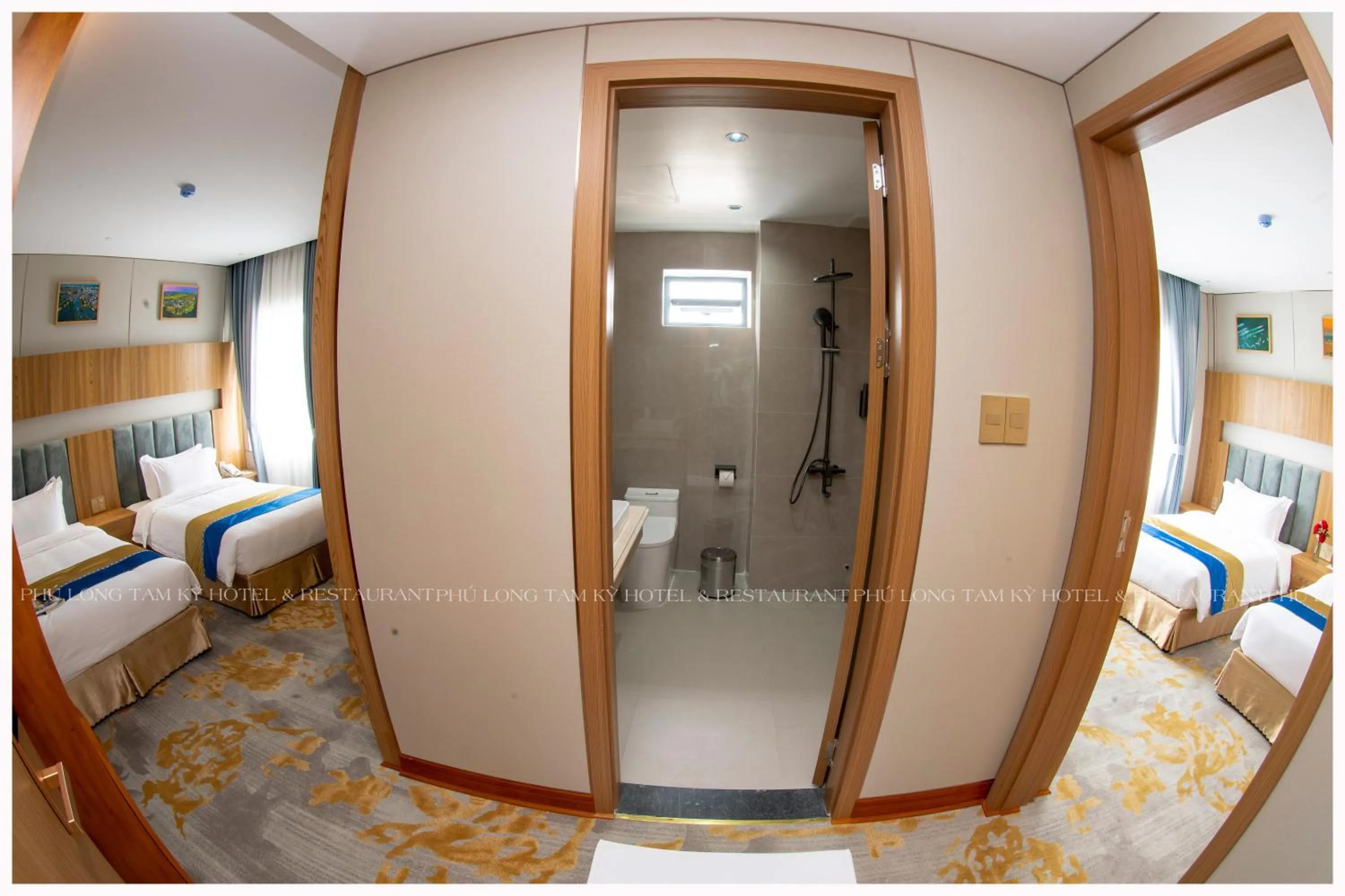 Bathroom, Bed in Phú Long Tam Kỳ Hotel & Restaurant