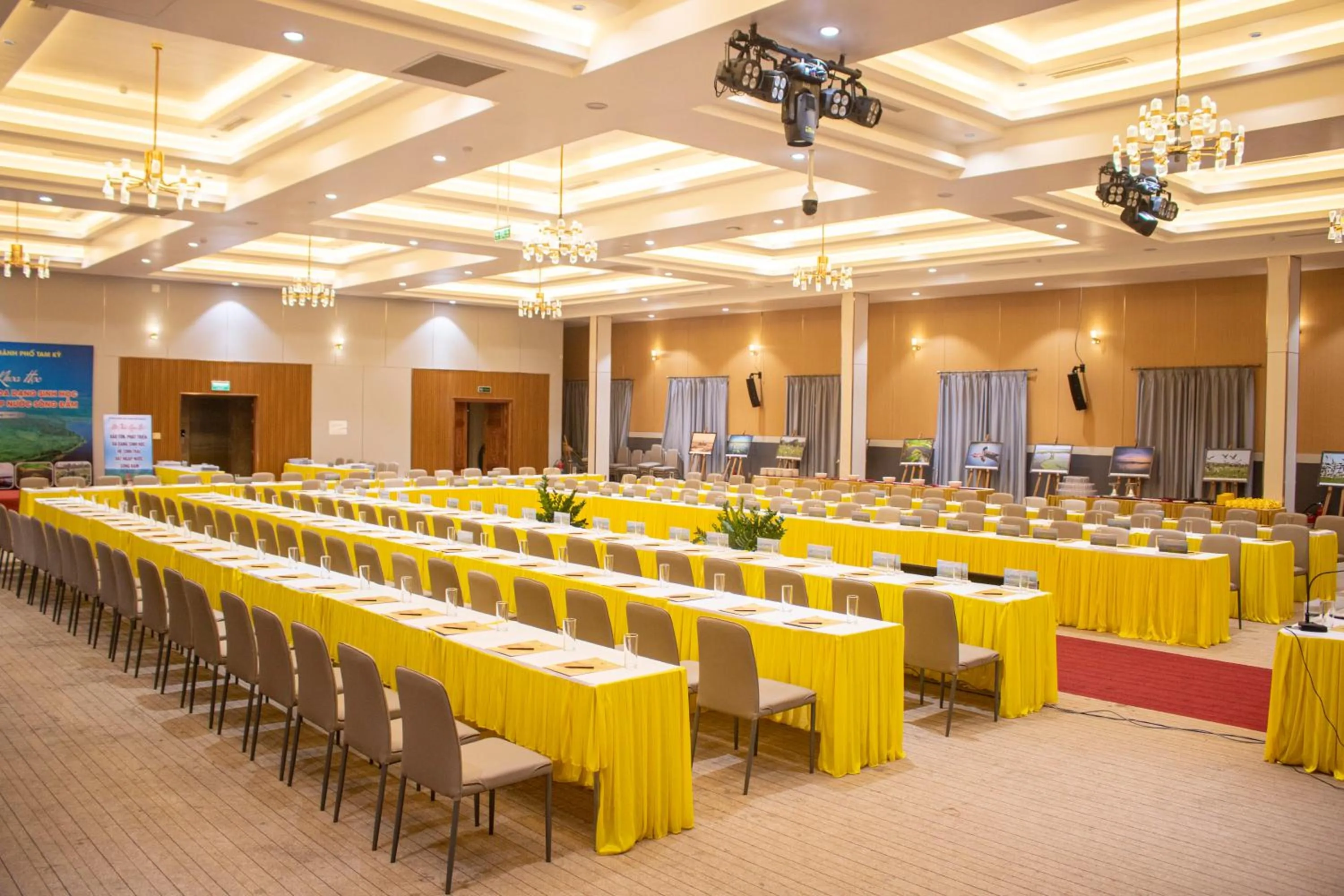 Meeting/conference room in Phú Long Tam Kỳ Hotel & Restaurant