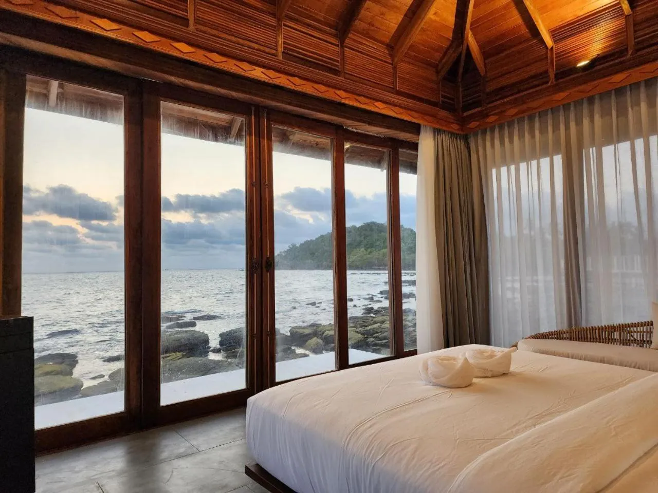 Sea view, Bed in Full Moon Island Resort