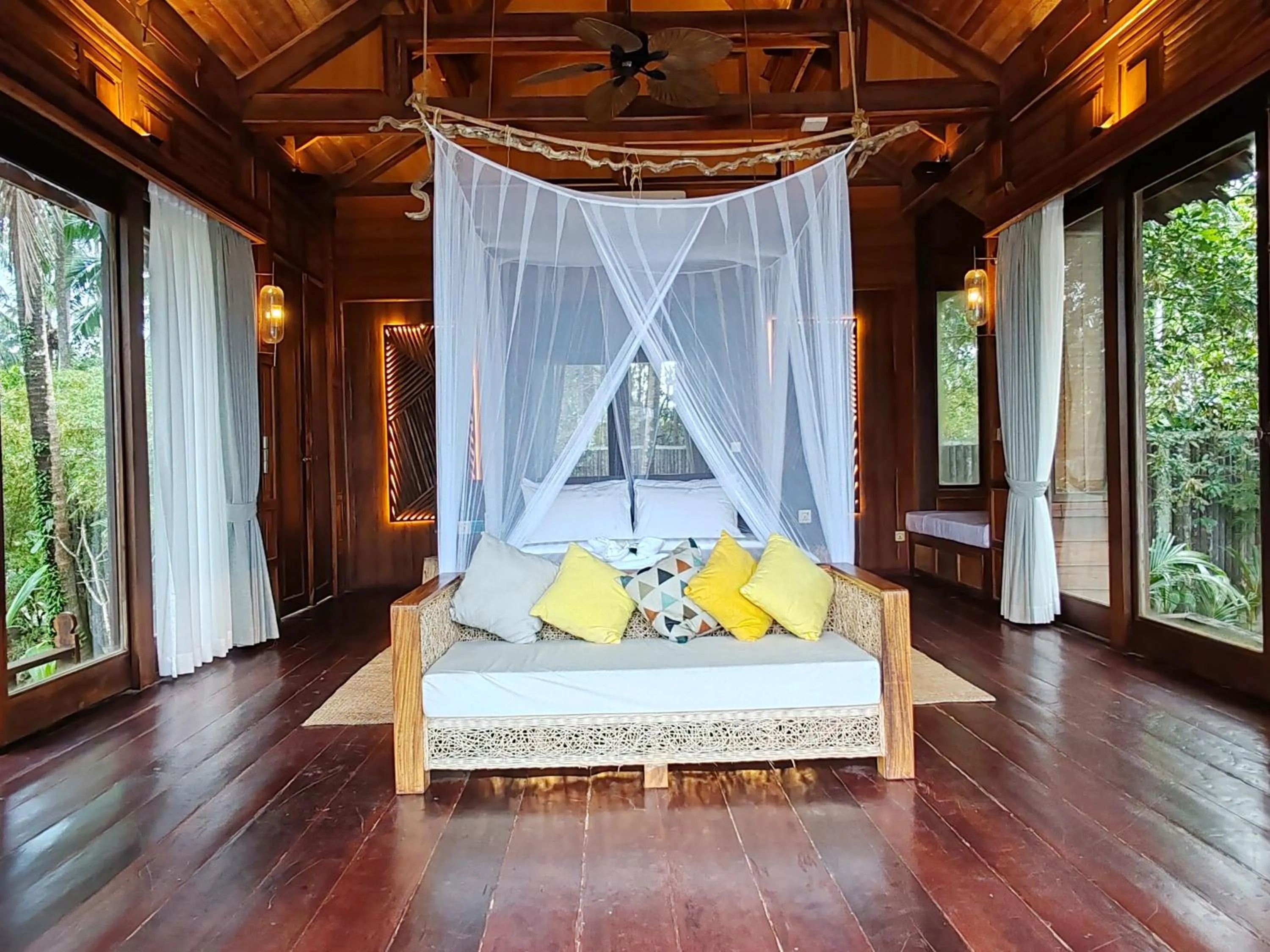 Bed in Full Moon Island Resort