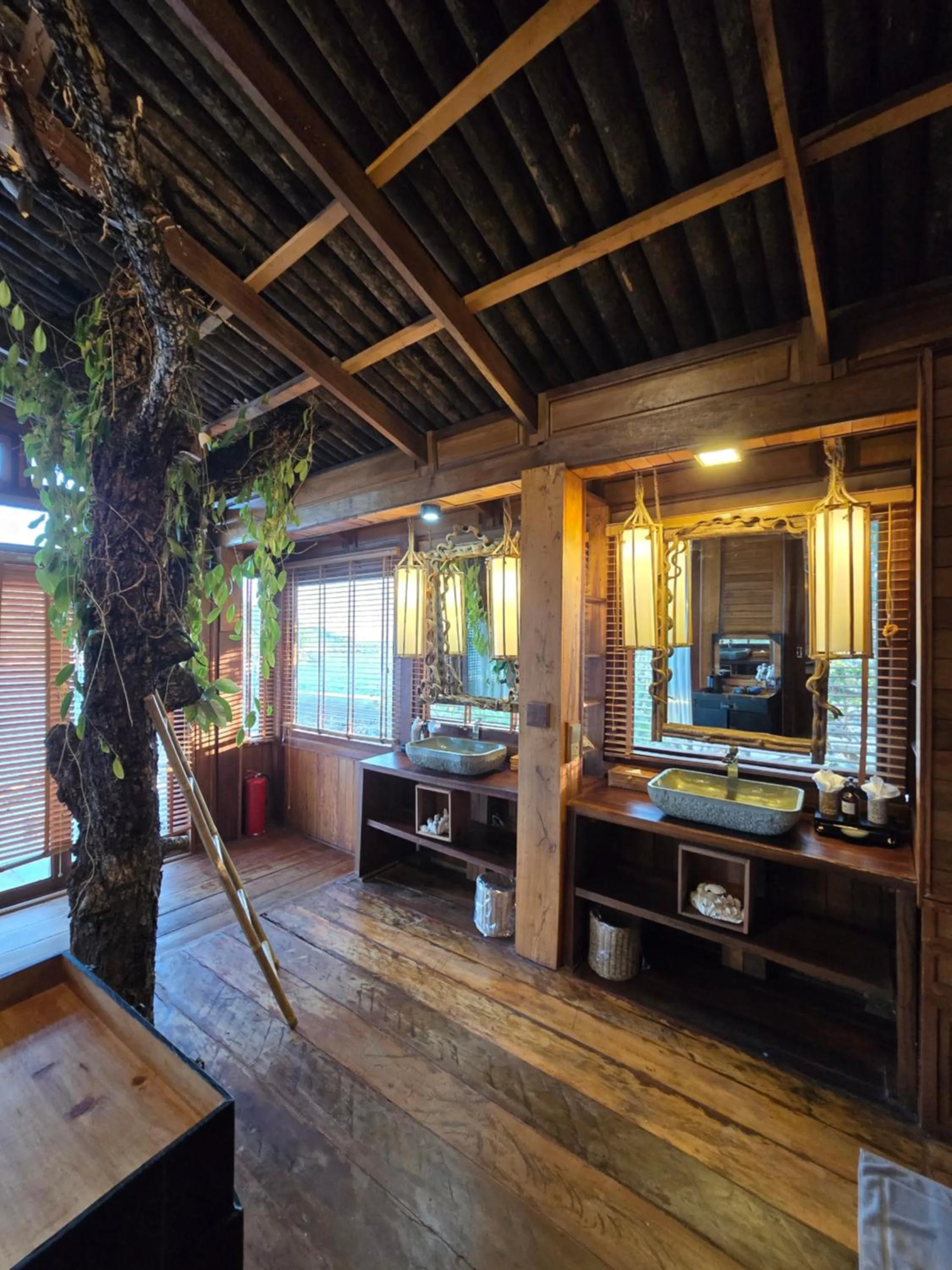 Bathroom in Full Moon Island Resort
