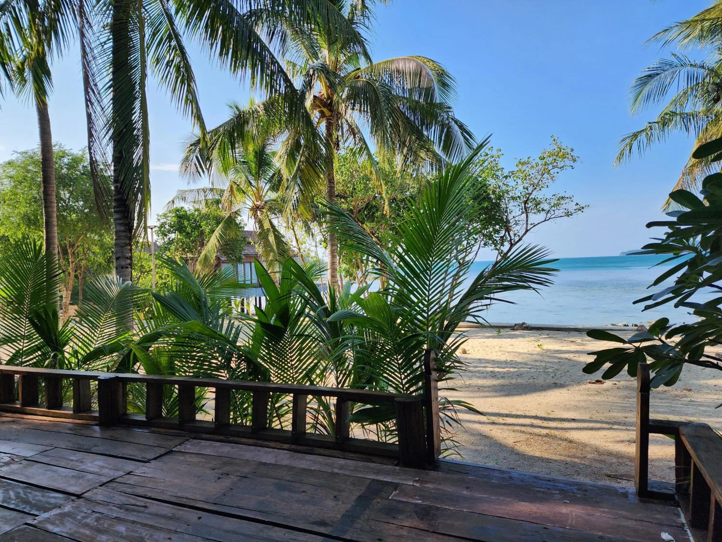 Day in Full Moon Island Resort