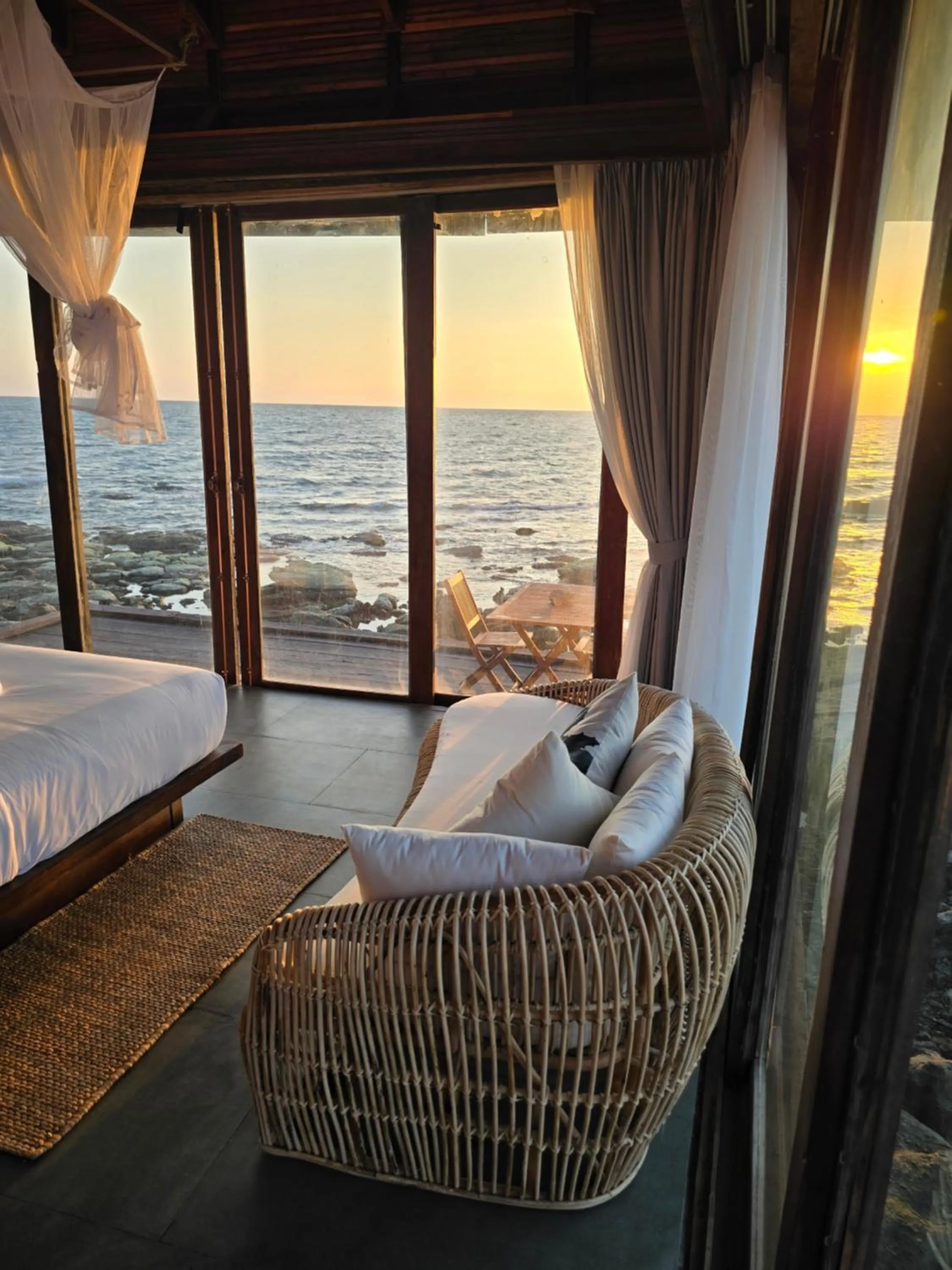 View (from property/room), Bed in Full Moon Island Resort