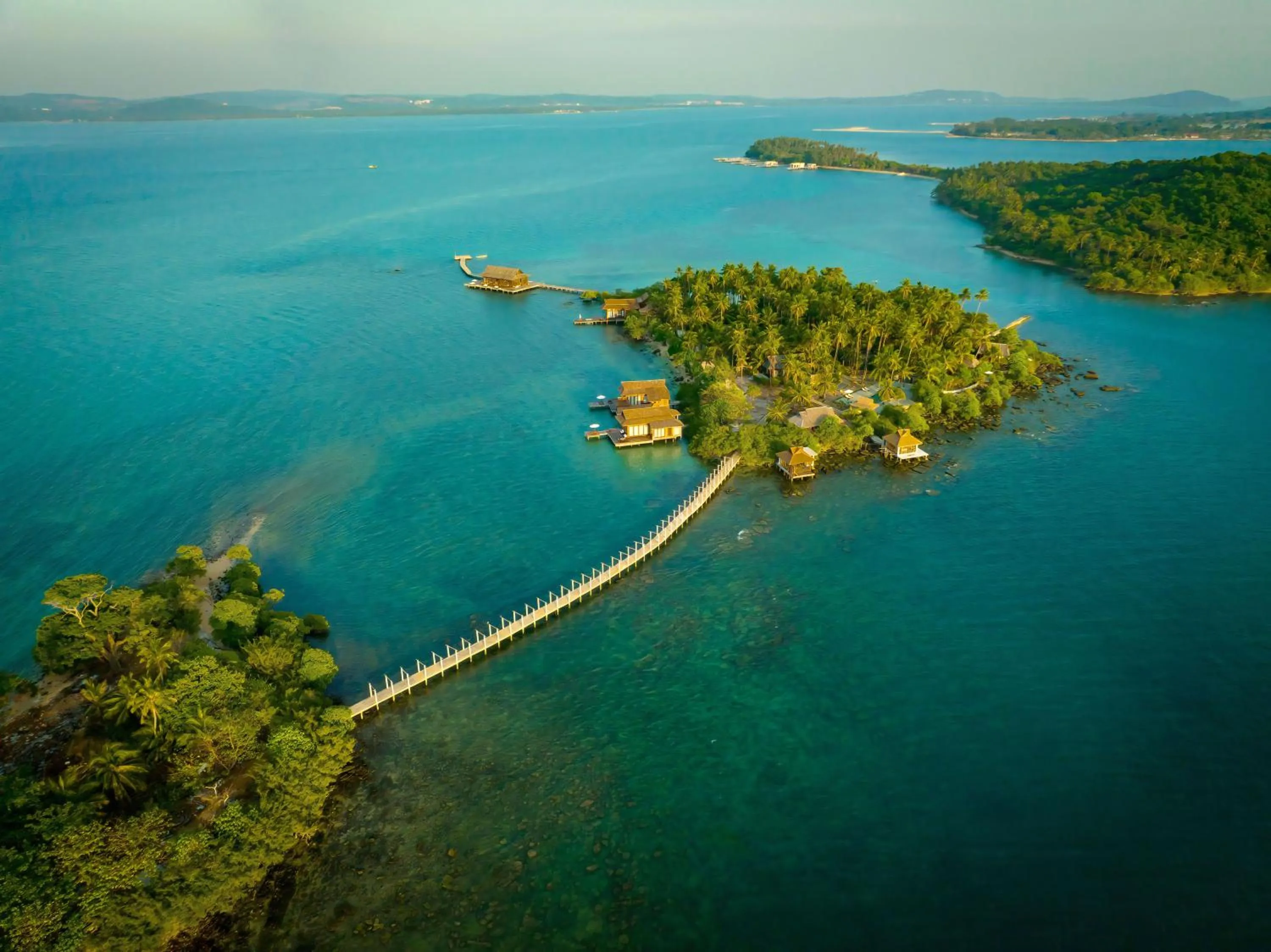 Bird's eye view in Full Moon Private Island