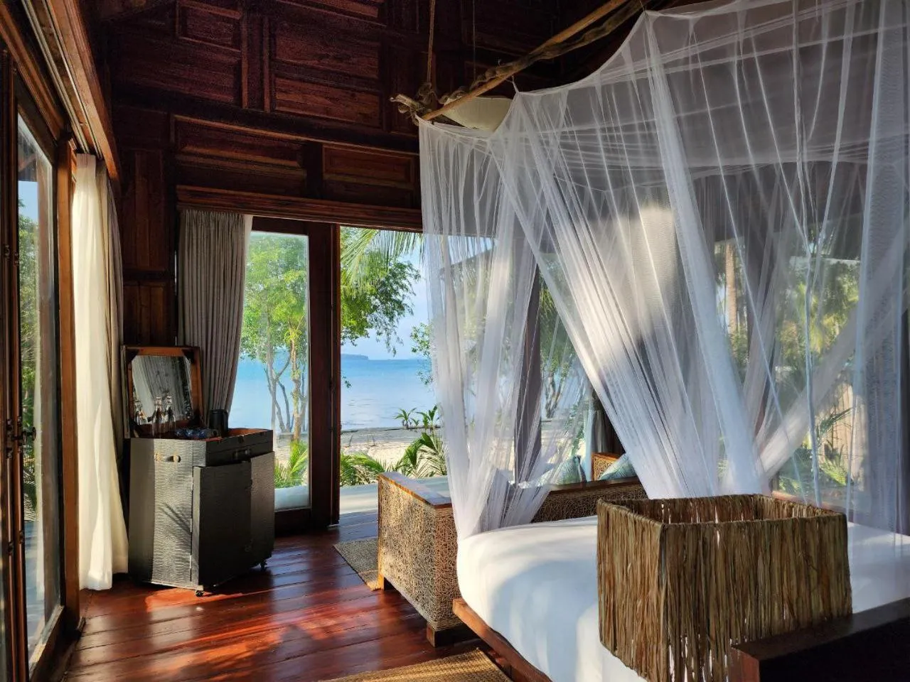 Bedroom in Full Moon Island Resort
